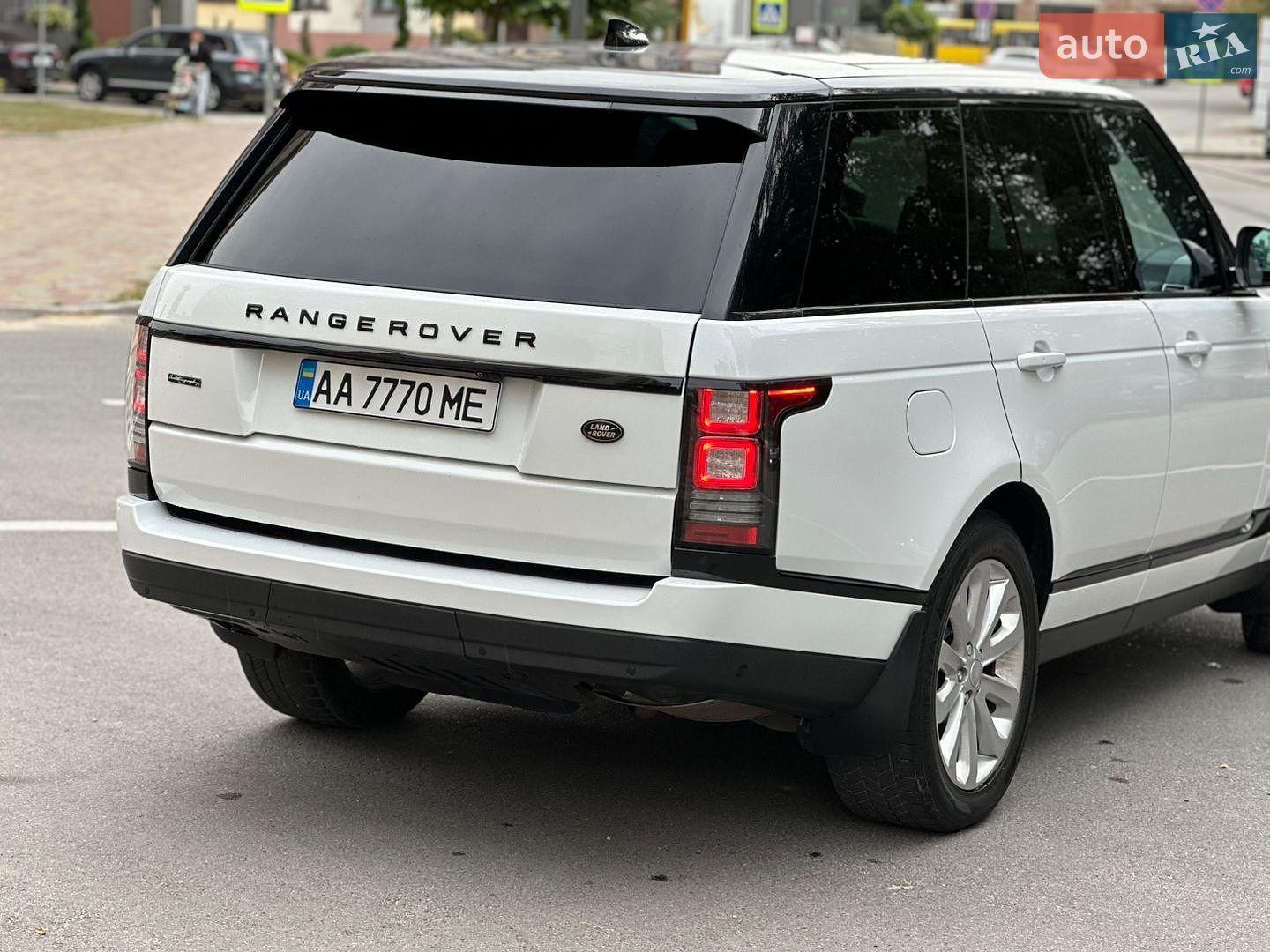 Land Rover Range Rover 2018 VIN SALGS2FK5HA360019 фото оголошення 7 з 44