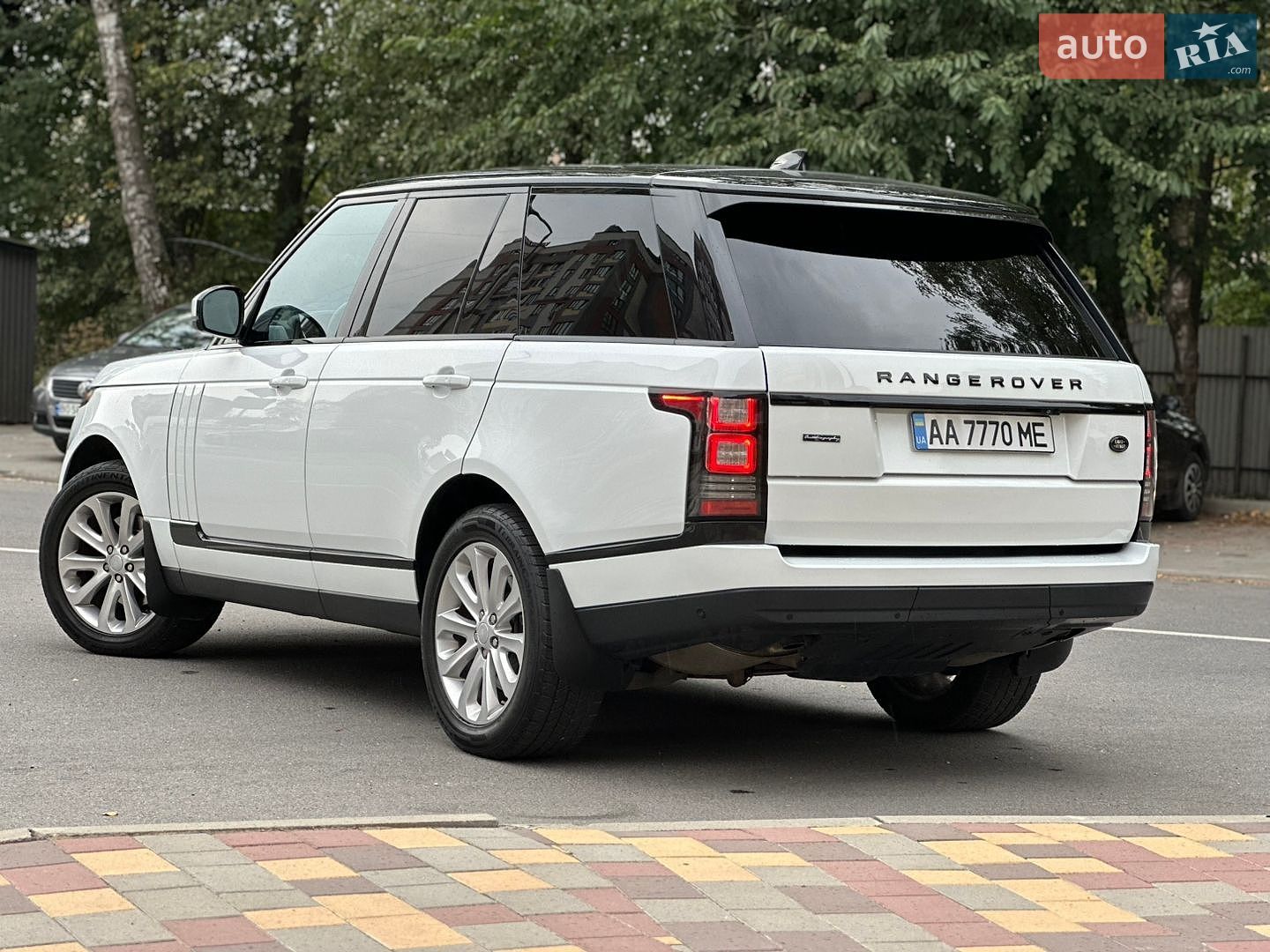 Land Rover Range Rover 2018 VIN SALGS2FK5HA360019 фото оголошення 9 з 44