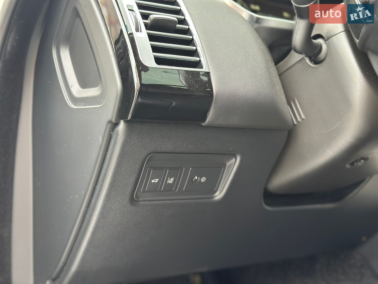 Land Rover Range Rover 2018 VIN SALGS2FK5HA360019 фото оголошення 24 з 44