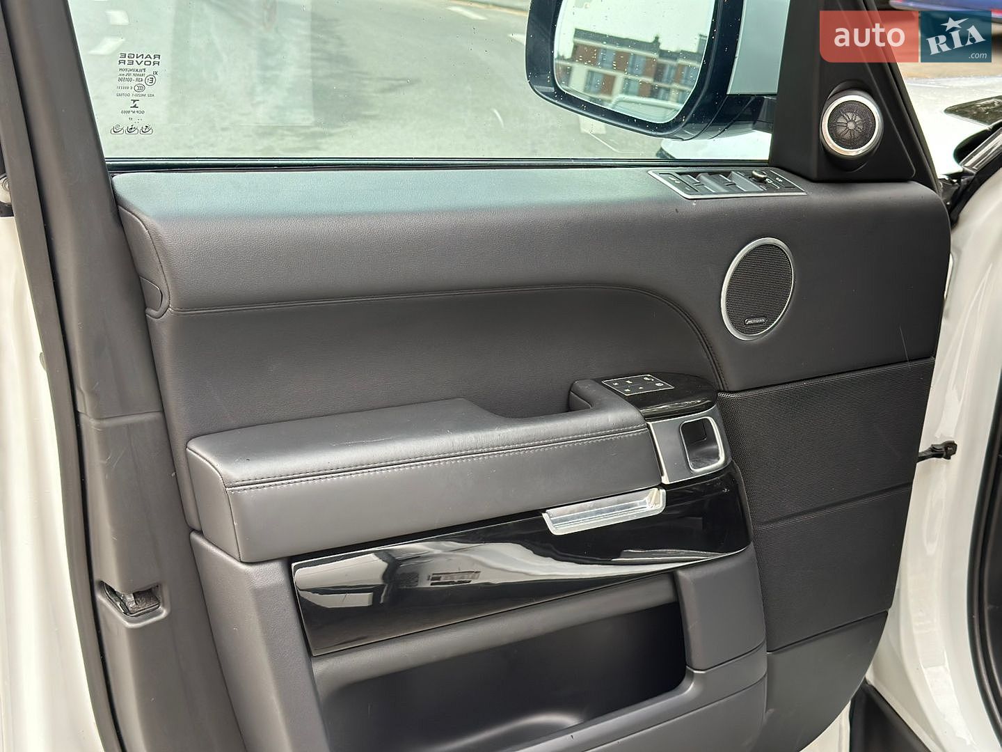 Land Rover Range Rover 2018 VIN SALGS2FK5HA360019 фото оголошення 27 з 44