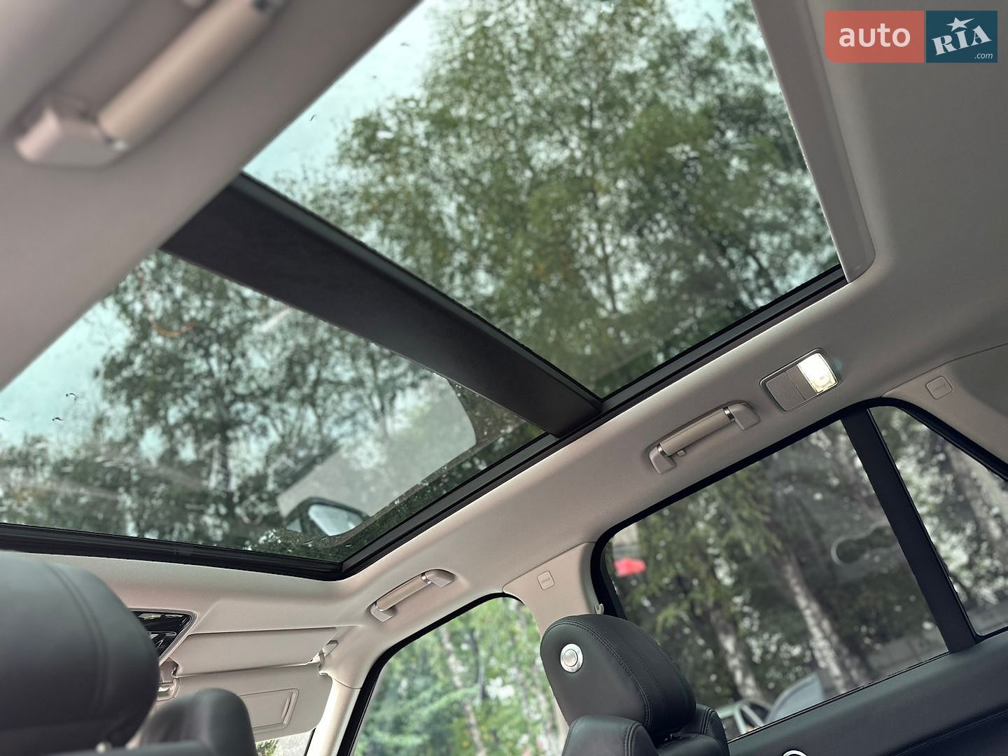 Land Rover Range Rover 2018 VIN SALGS2FK5HA360019 фото оголошення 33 з 44