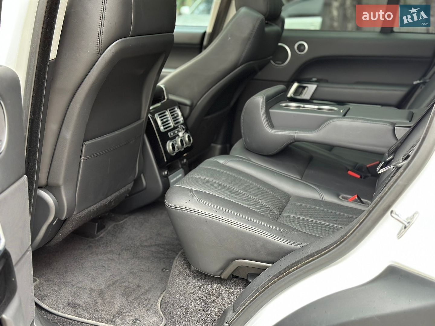 Land Rover Range Rover 2018 VIN SALGS2FK5HA360019 фото оголошення 34 з 44