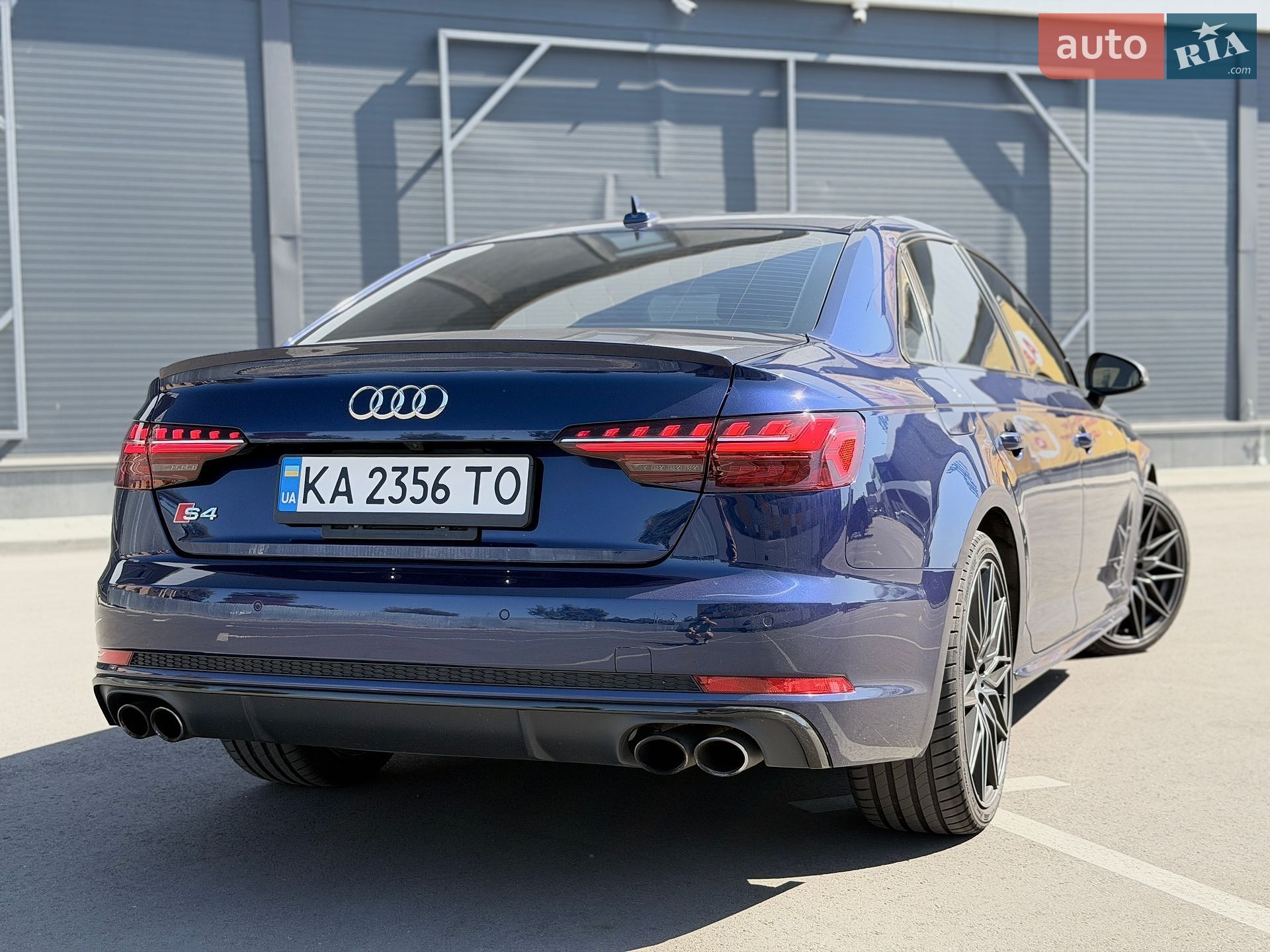 Audi S4 2017 VIN WAUB4AF48JA099463 фото оголошення 31 з 64