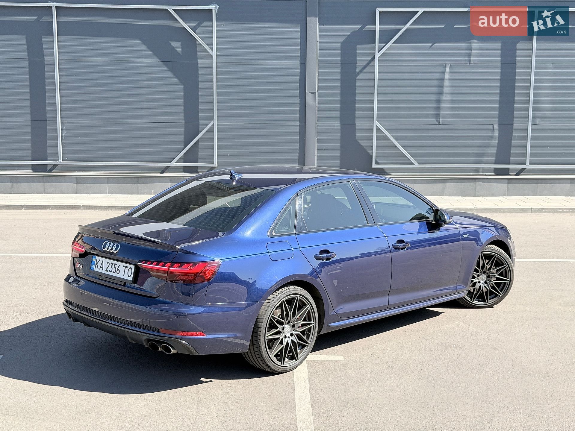 Audi S4 2017 VIN WAUB4AF48JA099463 фото оголошення 32 з 64