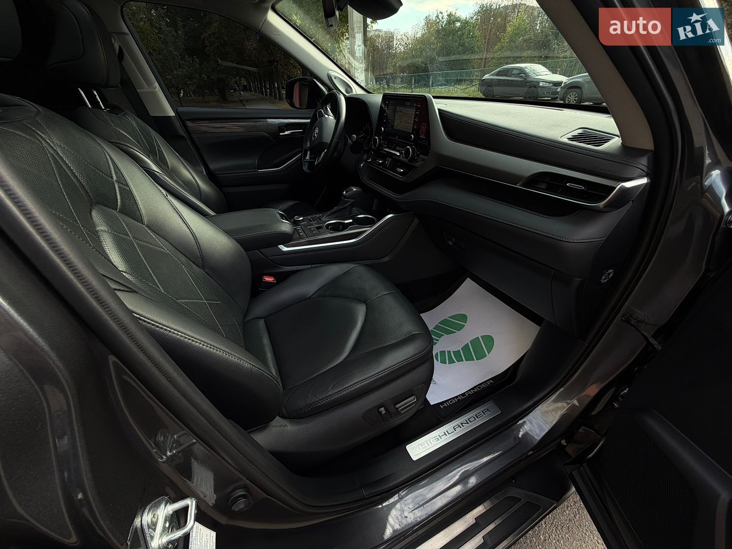 Toyota Highlander 2020 VIN 5TDLZ3BH20S049284 фото оголошення 13 з 34
