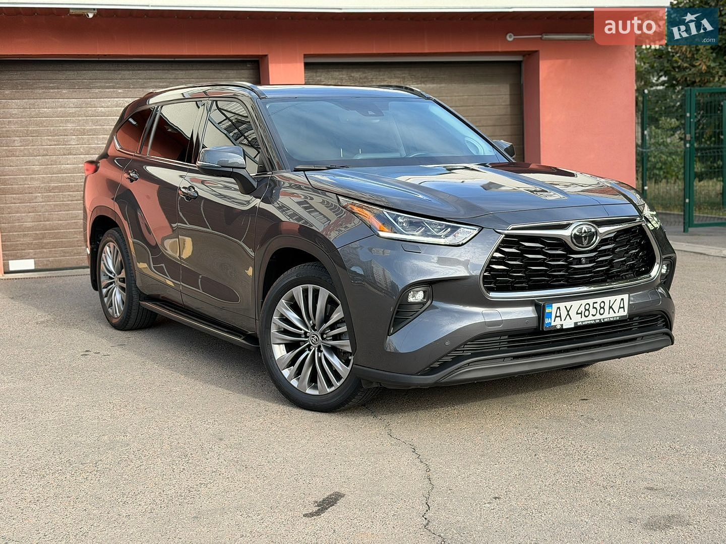Toyota Highlander 2020 VIN 5TDLZ3BH20S049284 фото оголошення 16 з 34