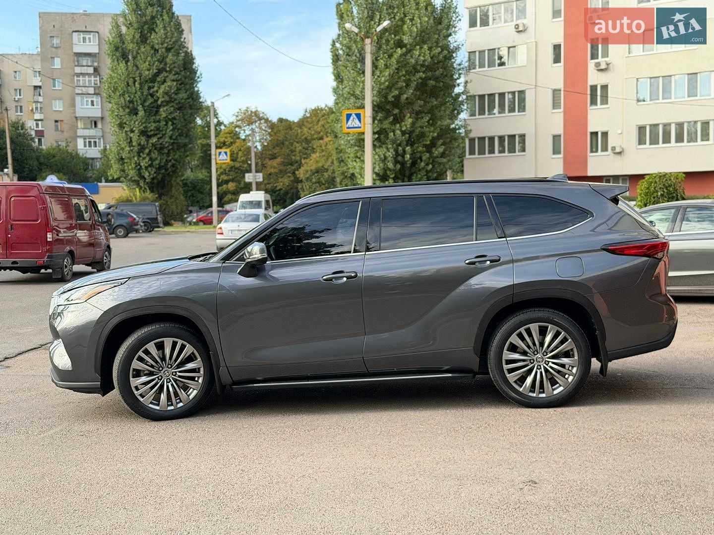 Toyota Highlander 2020 VIN 5TDLZ3BH20S049284 фото оголошення 22 з 34