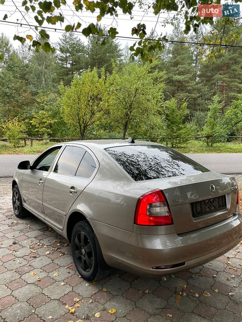 Skoda Octavia 2010 VIN TMBBS4124A8151291 фото оголошення 4 з 14