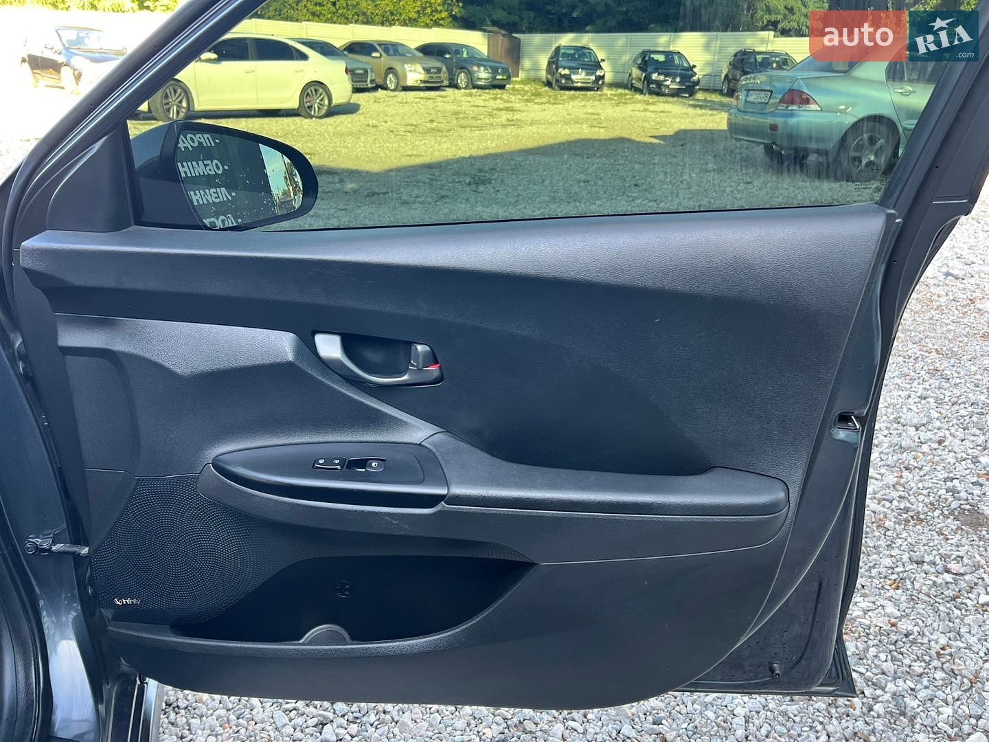 Hyundai Veloster 2019 VIN KMHTH6AB5KU019014 фото оголошення 19 з 28
