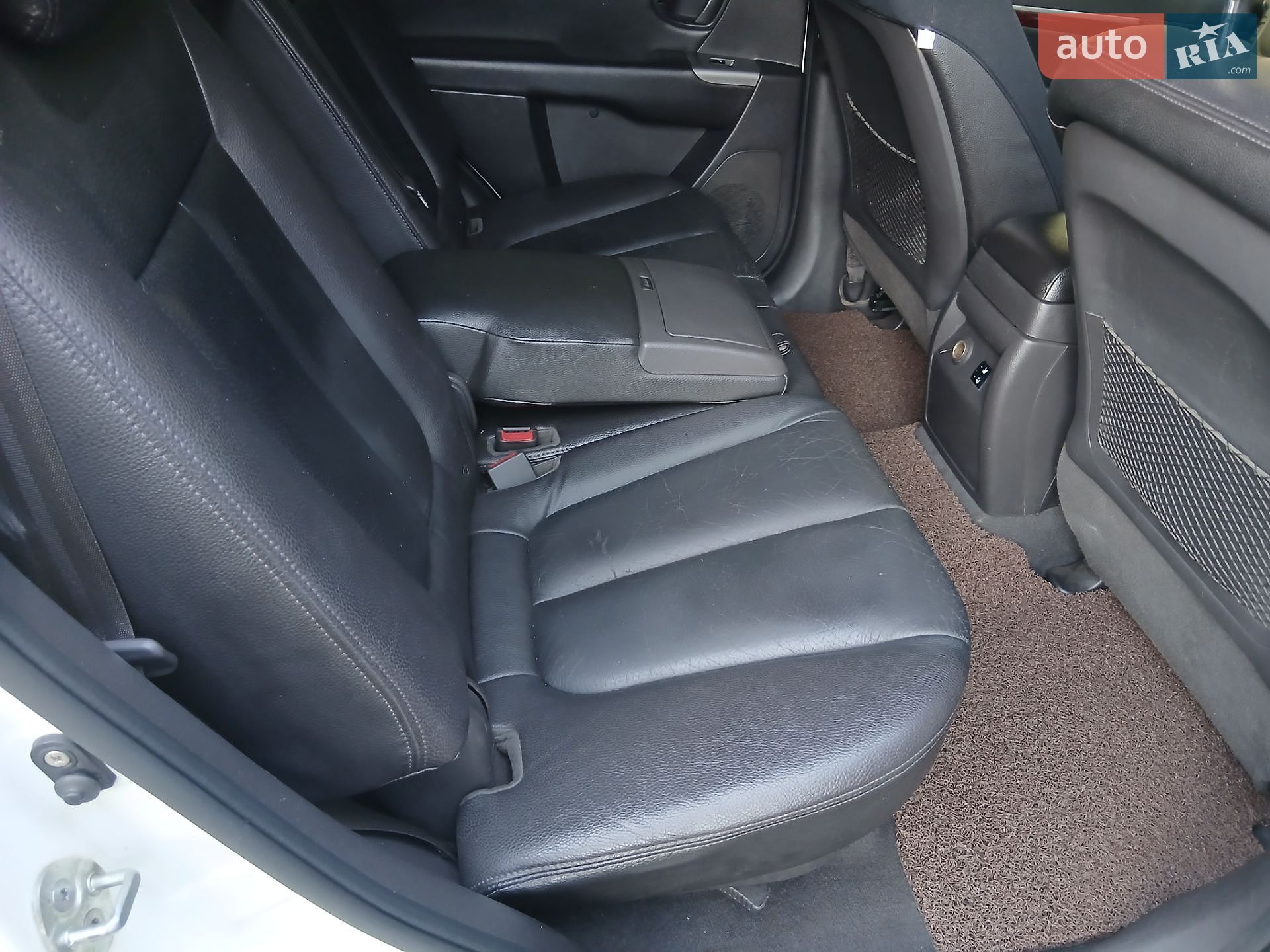 Hyundai Santa FE 2009 VIN KMHSJ81UBAU534701 фото оголошення 2 з 33