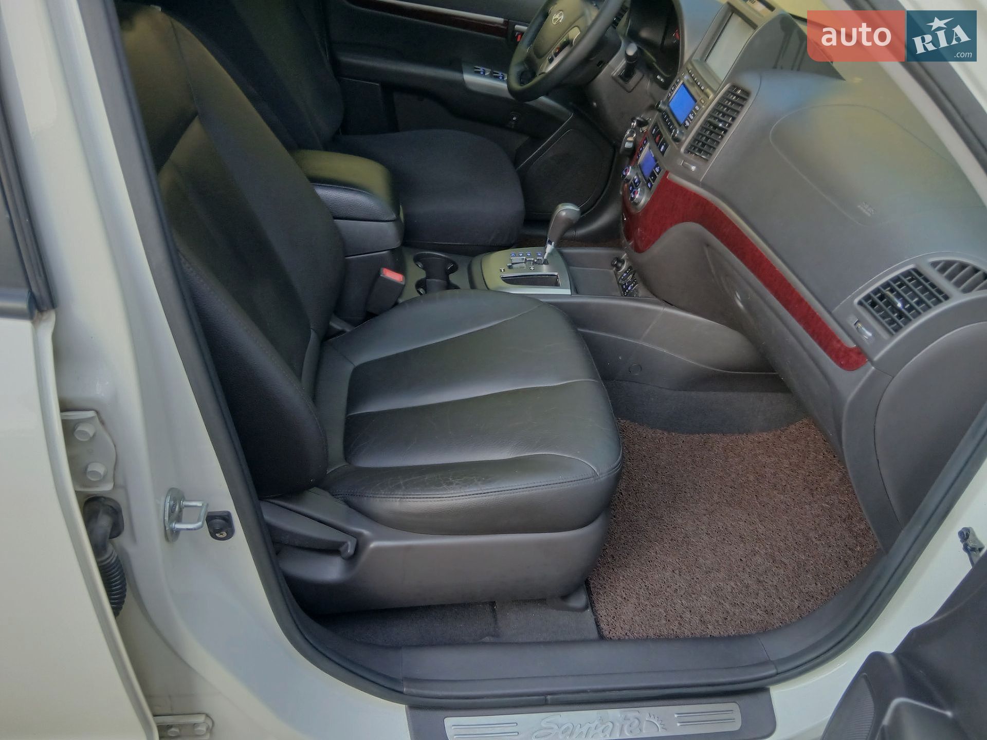 Hyundai Santa FE 2009 VIN KMHSJ81UBAU534701 фото оголошення 4 з 33