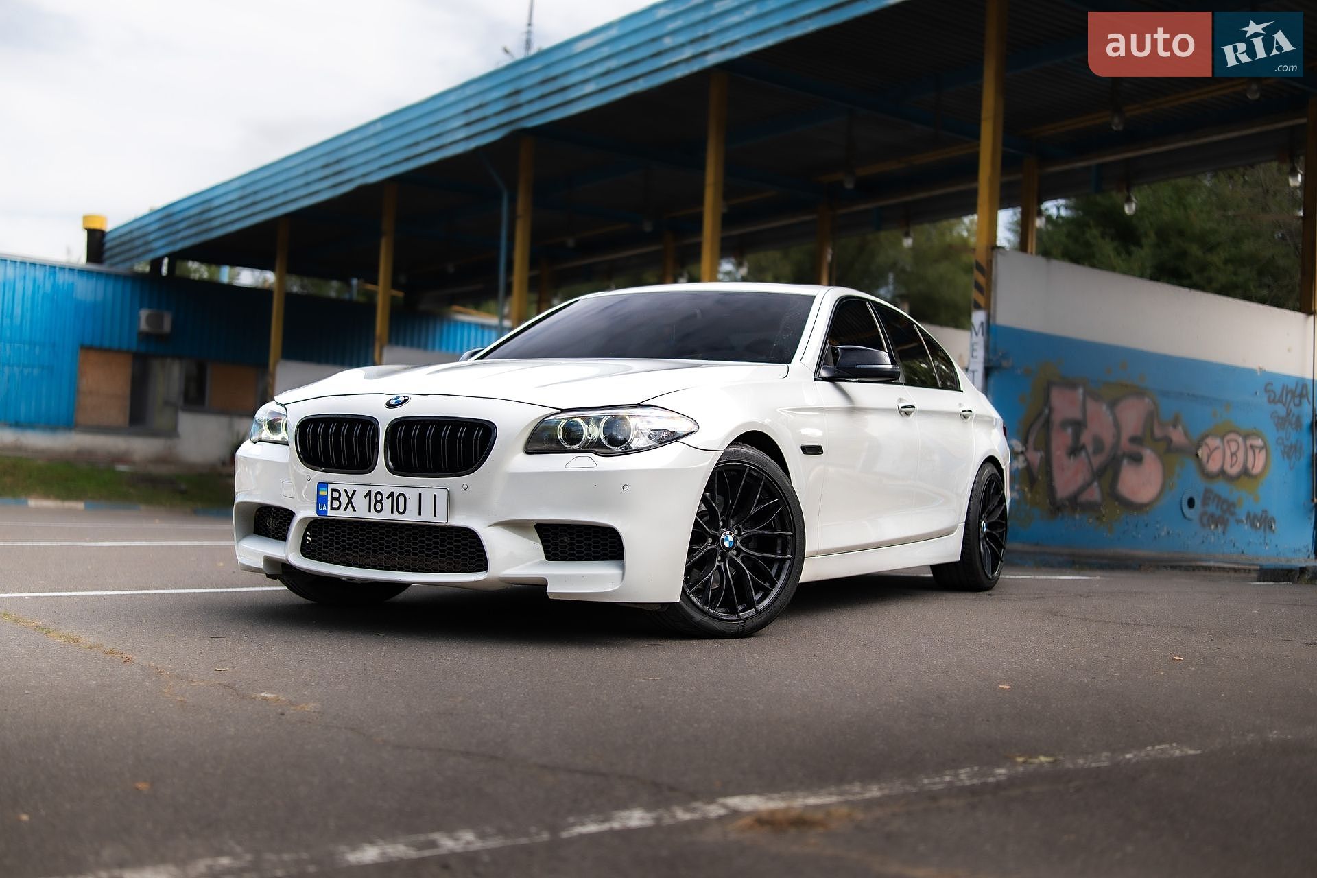 BMW 5 Series 2014 VIN WBA5A7C59FD625370 фото оголошення 4 з 29