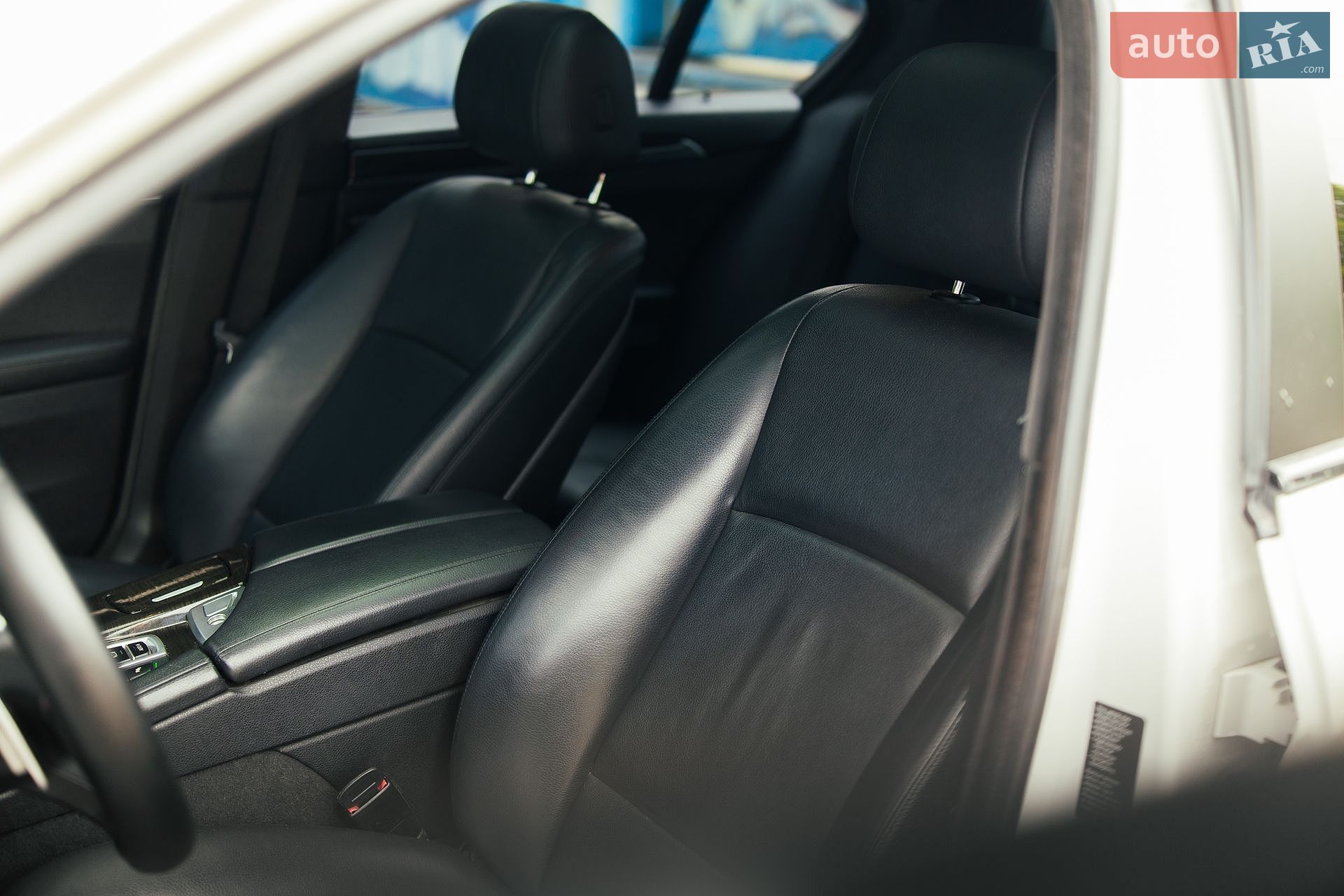 BMW 5 Series 2014 VIN WBA5A7C59FD625370 фото оголошення 16 з 29