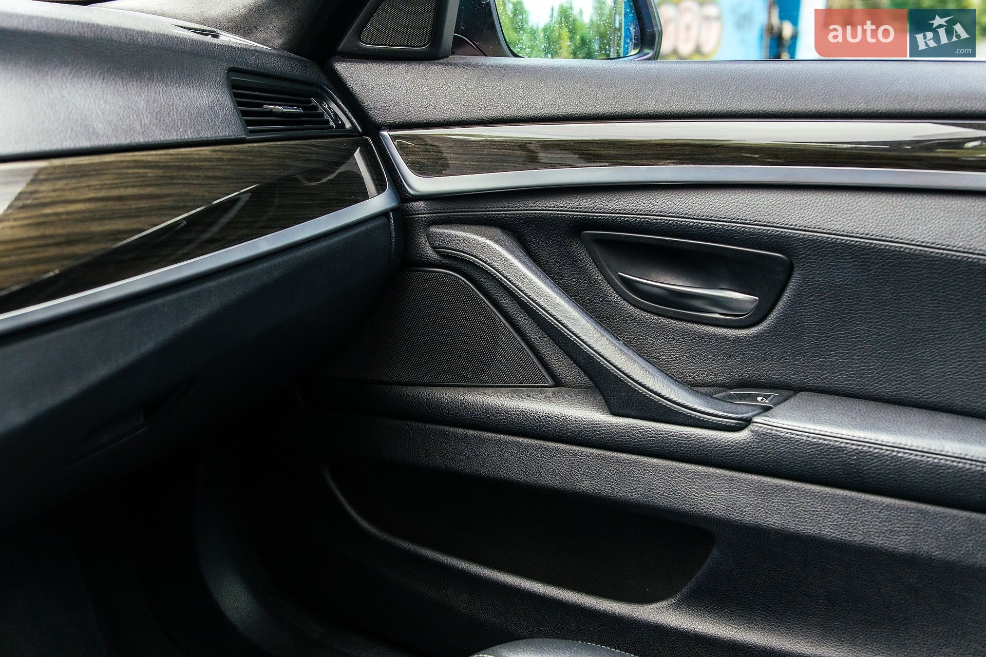 BMW 5 Series 2014 VIN WBA5A7C59FD625370 фото оголошення 27 з 29