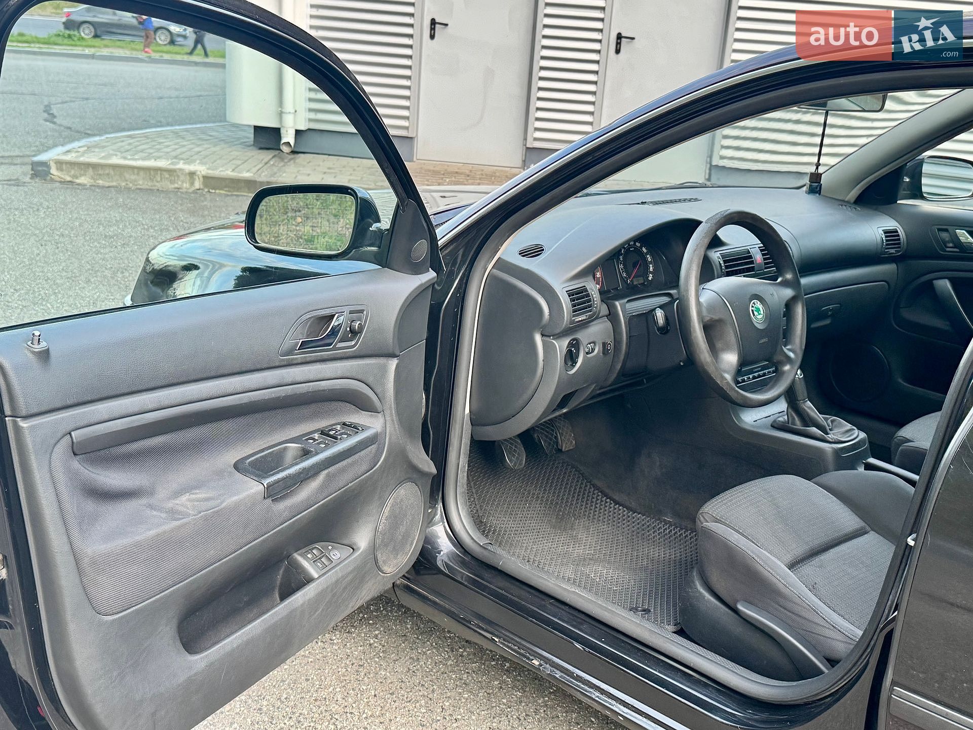 Skoda Superb 2006 VIN TMBDL23U16B047926 фото оголошення 11 з 22