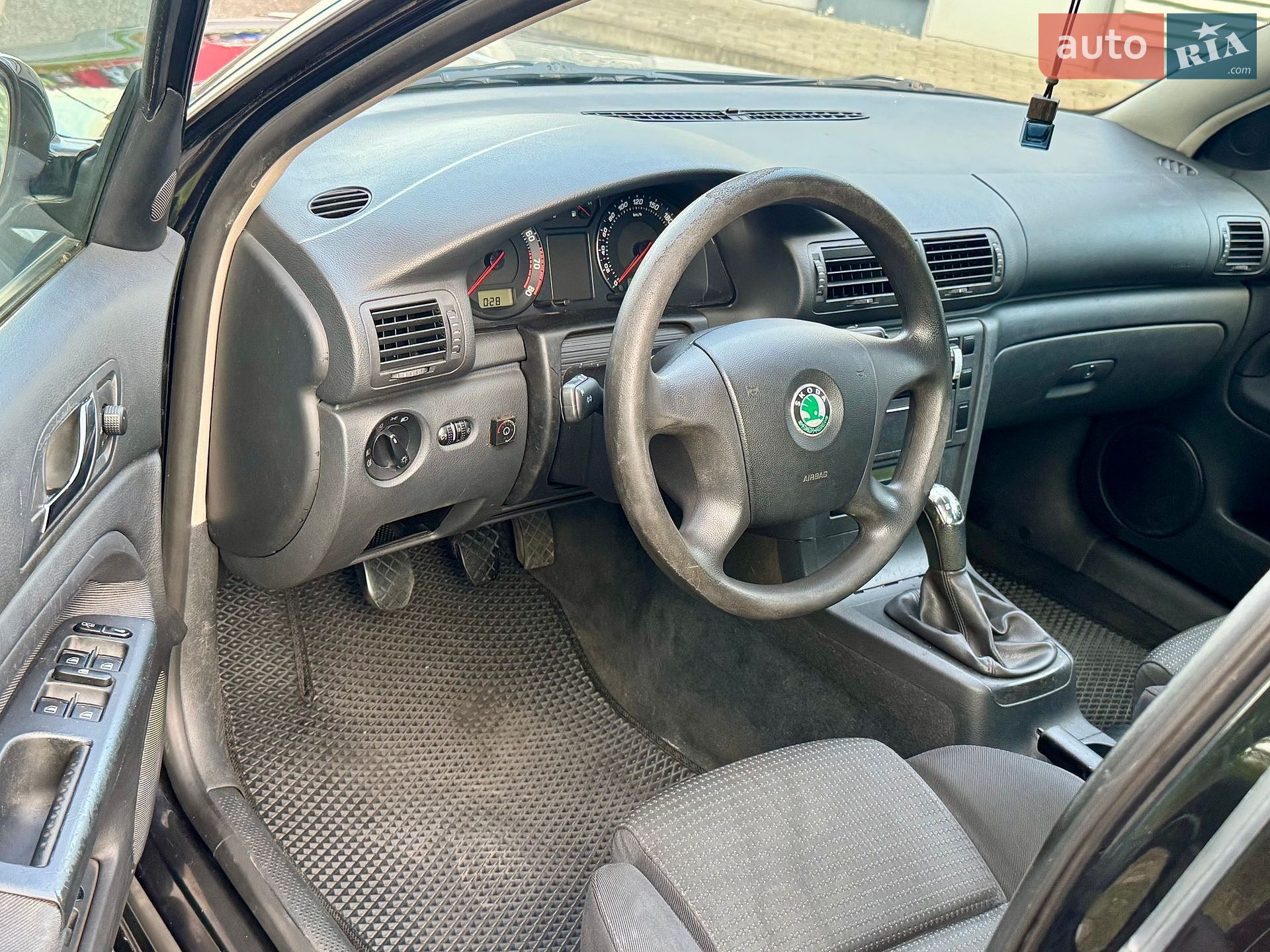 Skoda Superb 2006 VIN TMBDL23U16B047926 фото оголошення 12 з 22