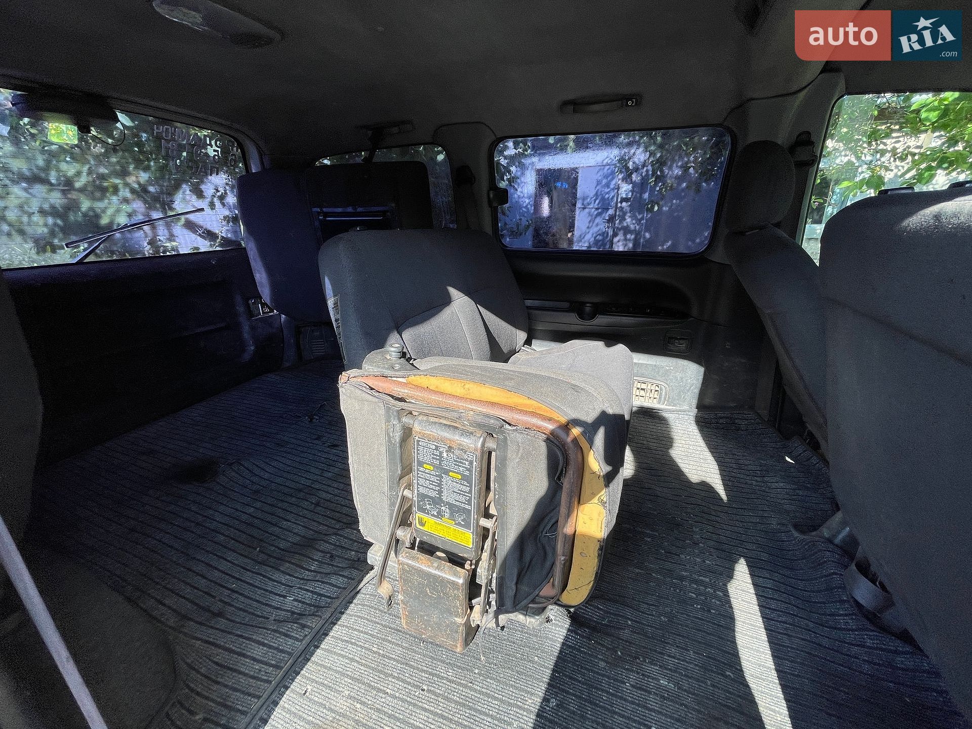 Hyundai H-1 2004 VIN NLJWWH7HP4Z016055 фото оголошення 10 з 12