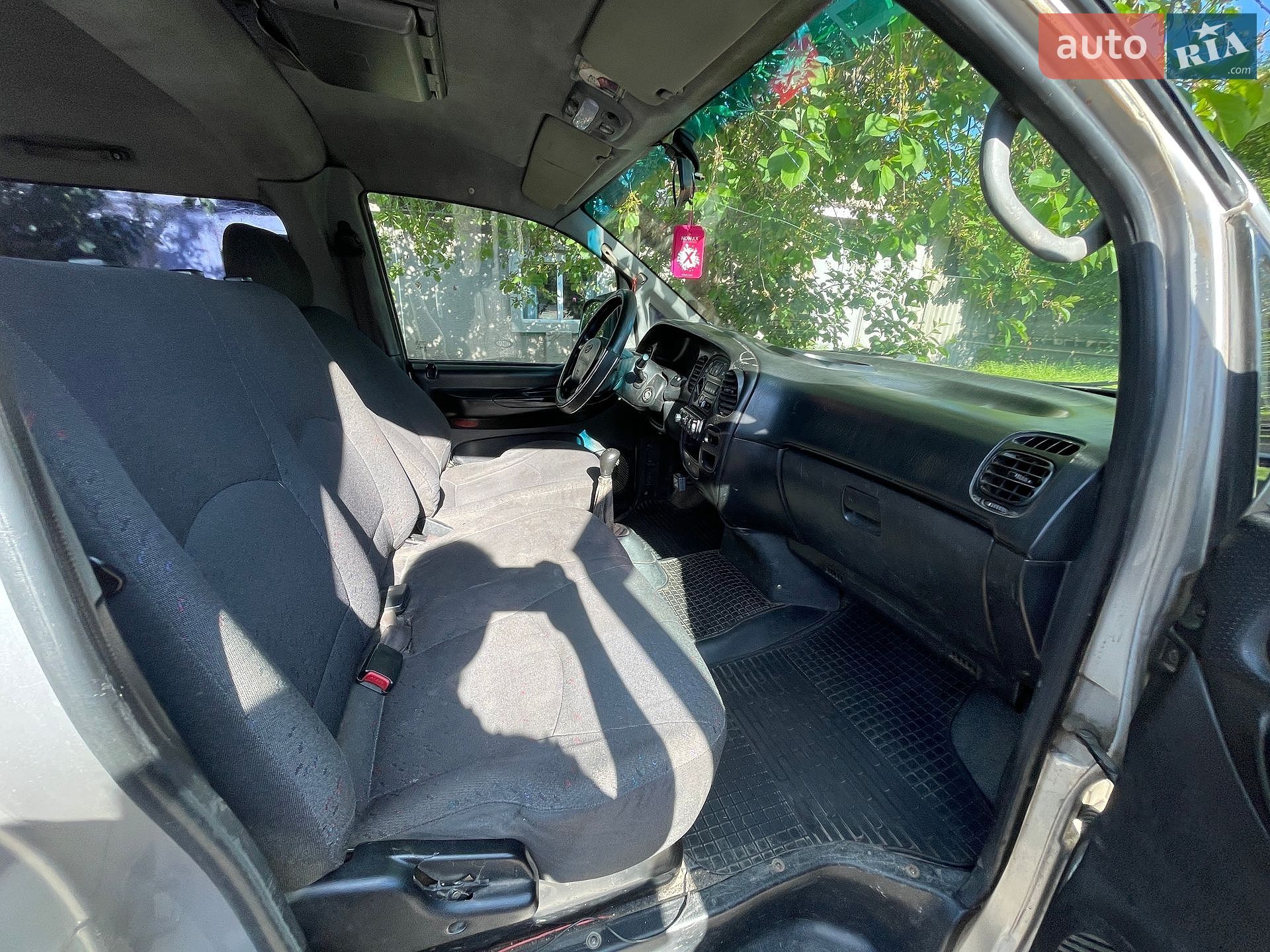 Hyundai H-1 2004 VIN NLJWWH7HP4Z016055 фото оголошення 12 з 12