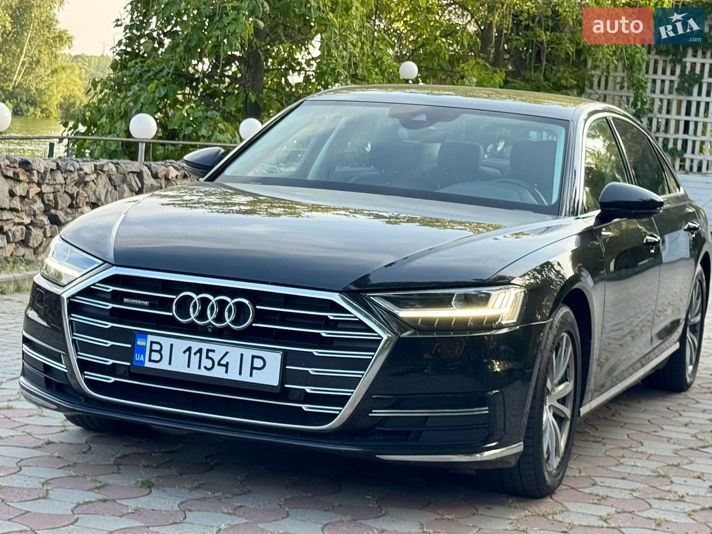 Audi A8 2018 VIN WAUZZZF80KN003143 фото оголошення 5 з 61