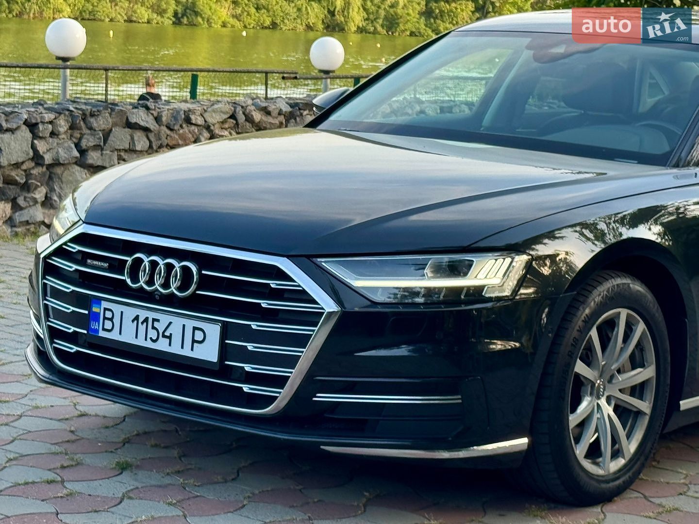 Audi A8 2018 VIN WAUZZZF80KN003143 фото оголошення 6 з 61