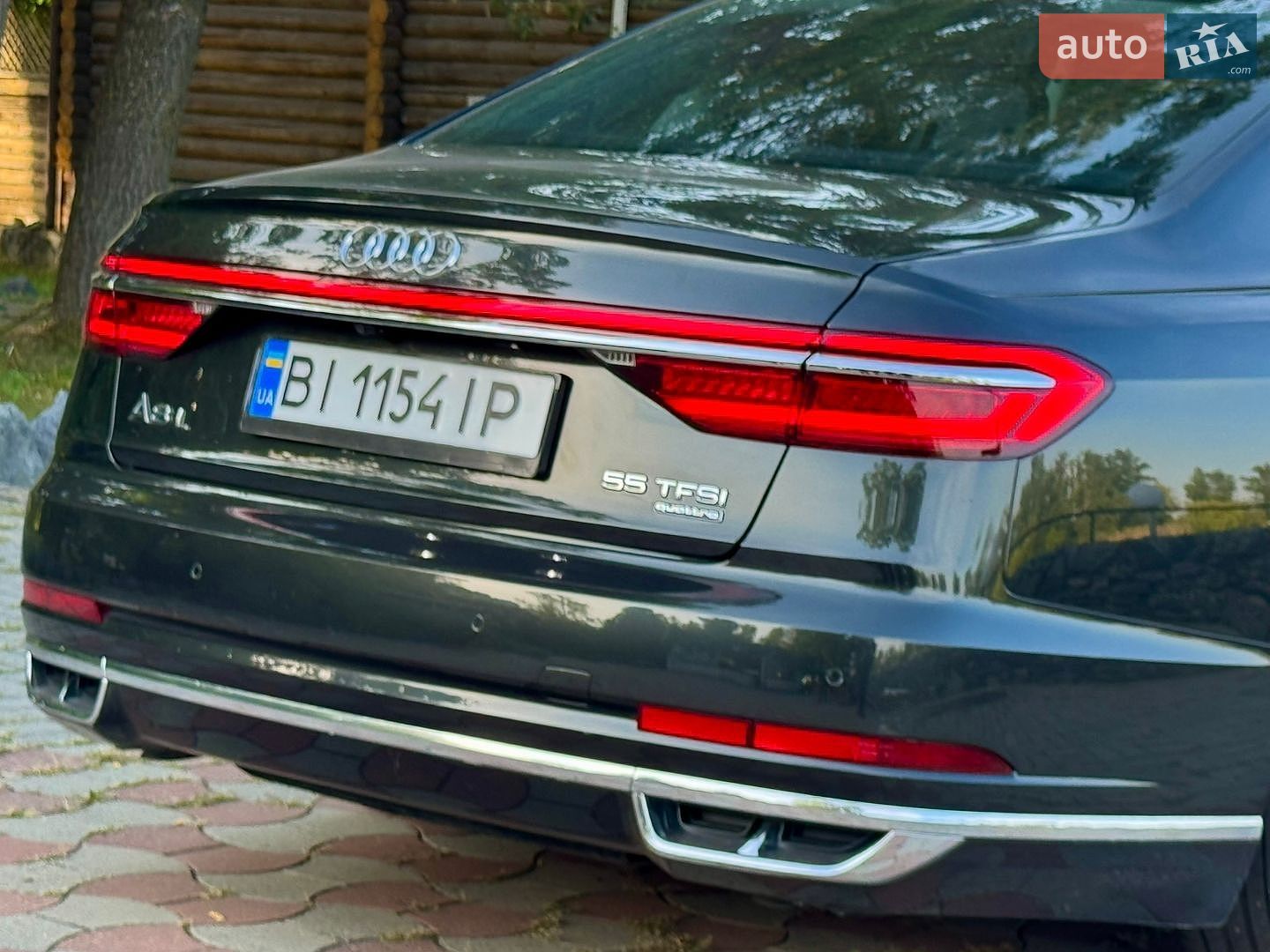 Audi A8 2018 VIN WAUZZZF80KN003143 фото оголошення 14 з 61