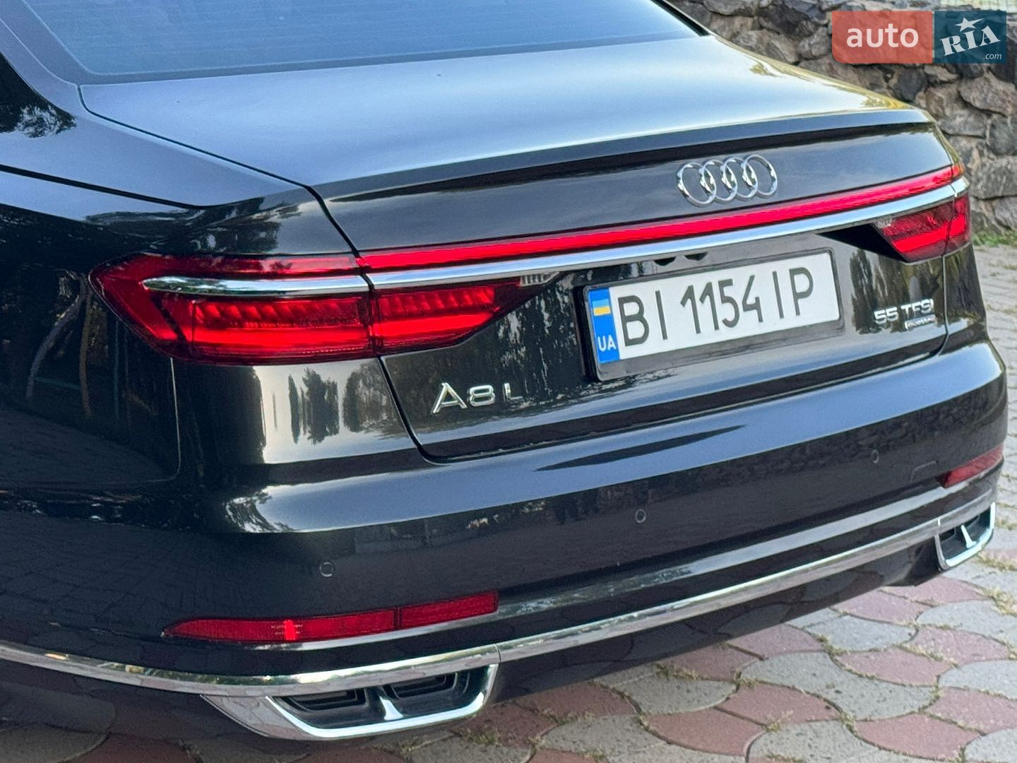Audi A8 2018 VIN WAUZZZF80KN003143 фото оголошення 15 з 61