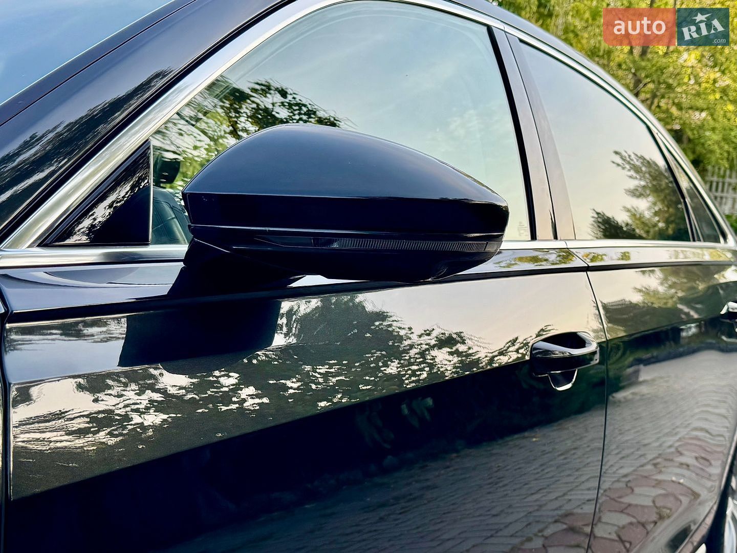 Audi A8 2018 VIN WAUZZZF80KN003143 фото оголошення 23 з 61