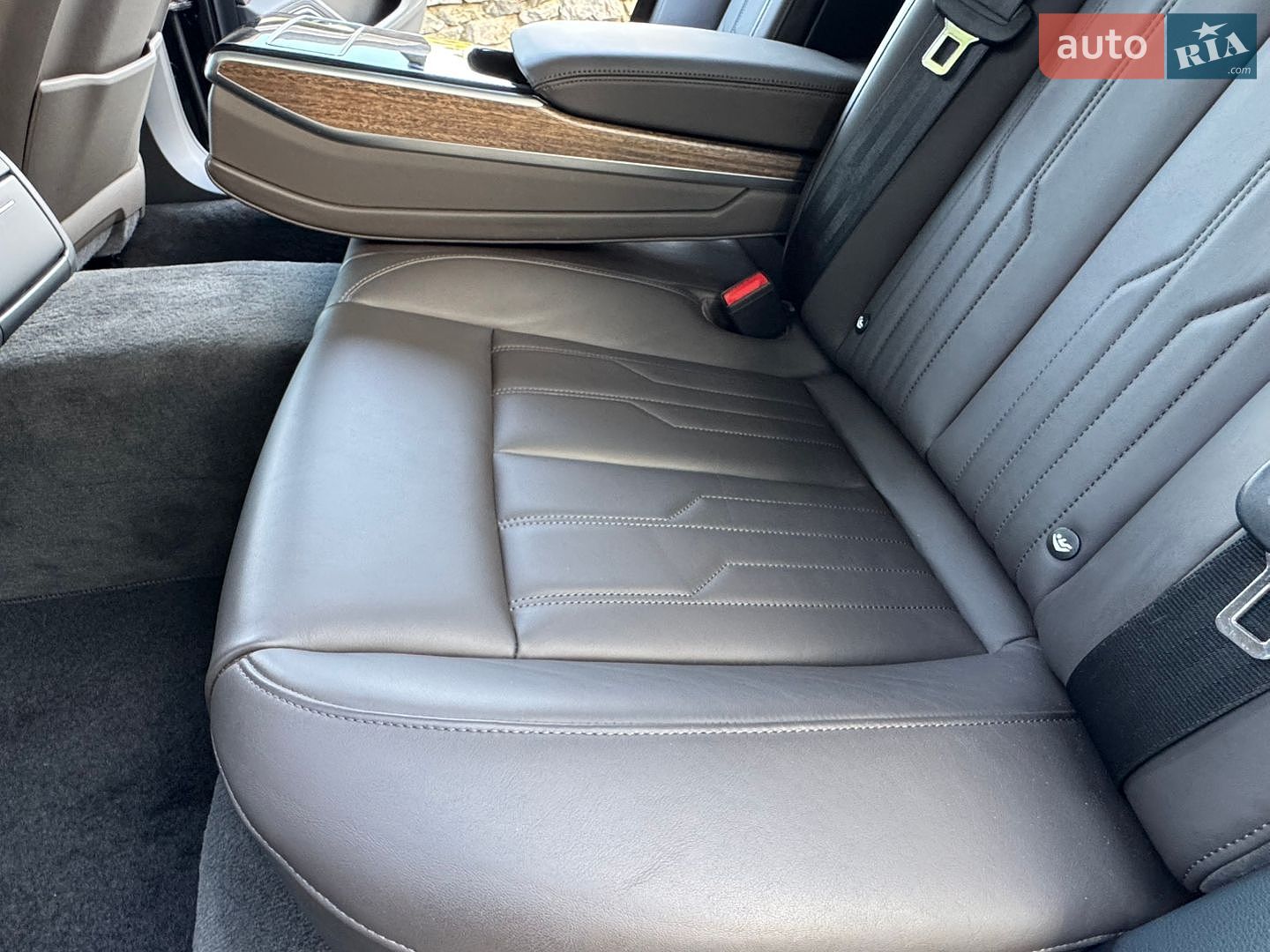 Audi A8 2018 VIN WAUZZZF80KN003143 фото оголошення 40 з 61