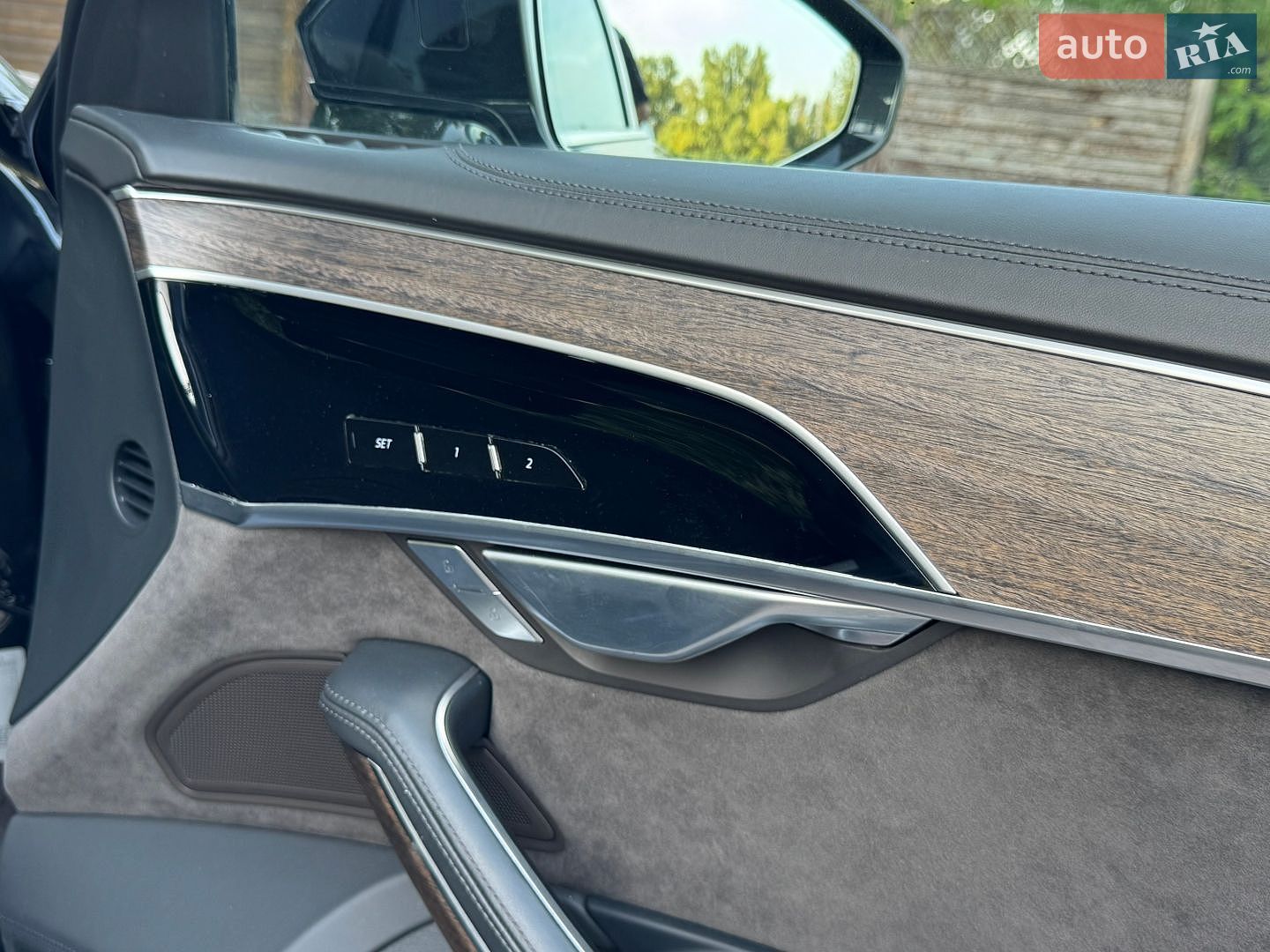 Audi A8 2018 VIN WAUZZZF80KN003143 фото оголошення 48 з 61