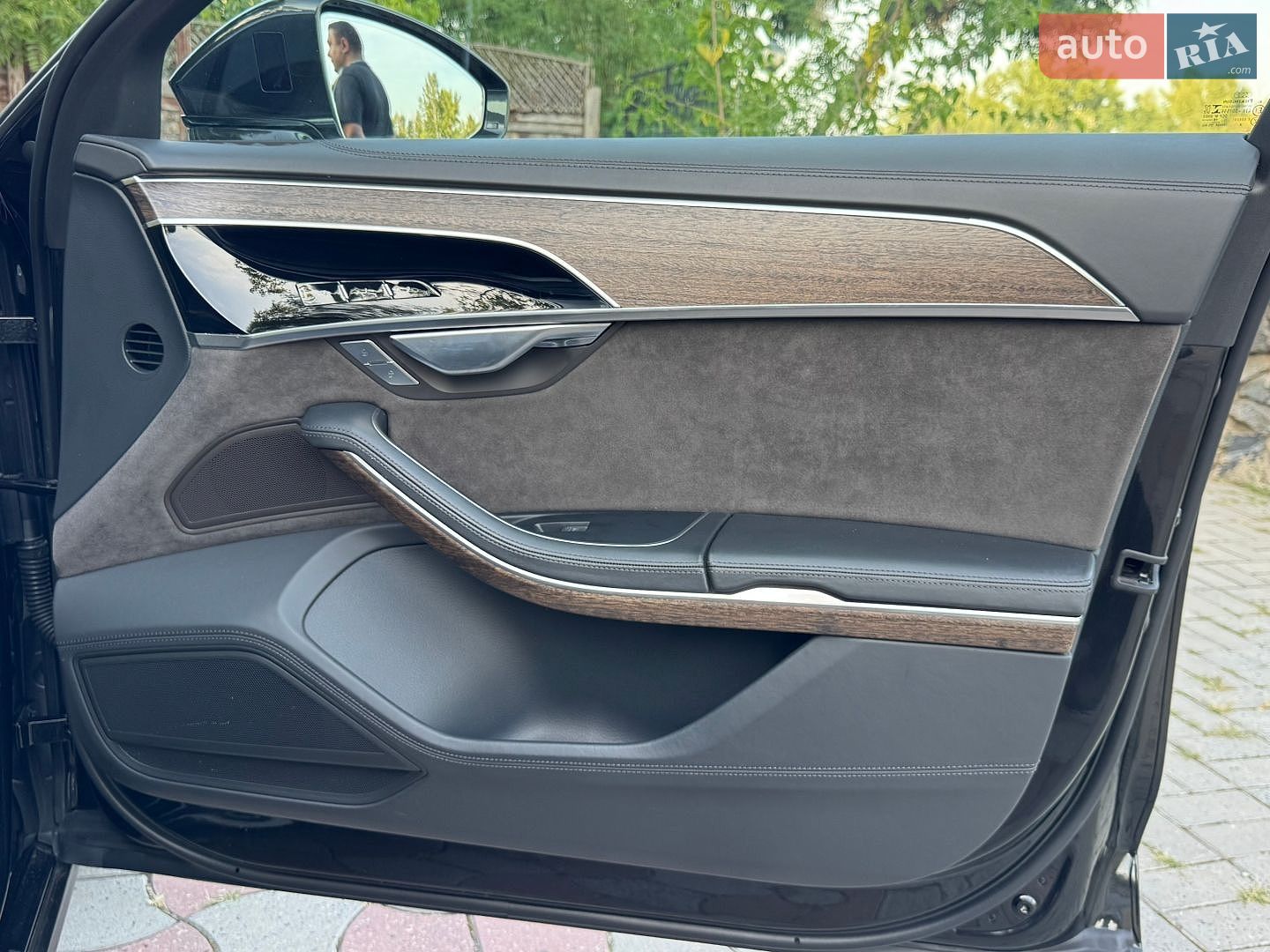 Audi A8 2018 VIN WAUZZZF80KN003143 фото оголошення 47 з 61