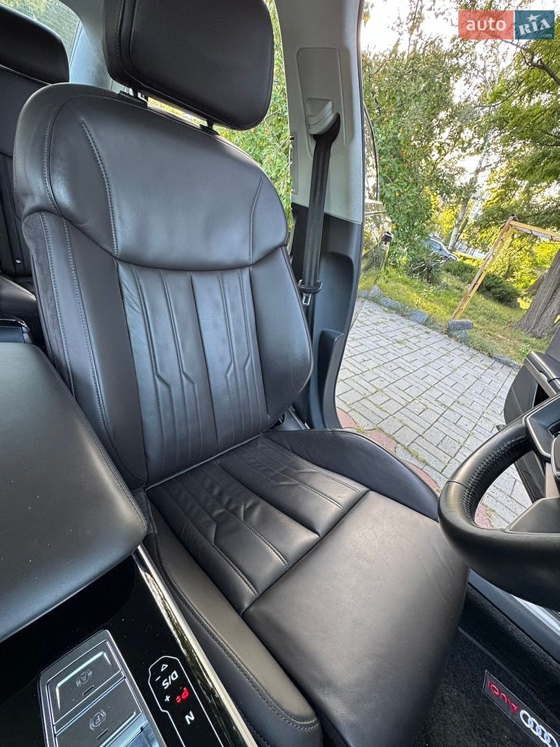 Audi A8 2018 VIN WAUZZZF80KN003143 фото оголошення 57 з 61
