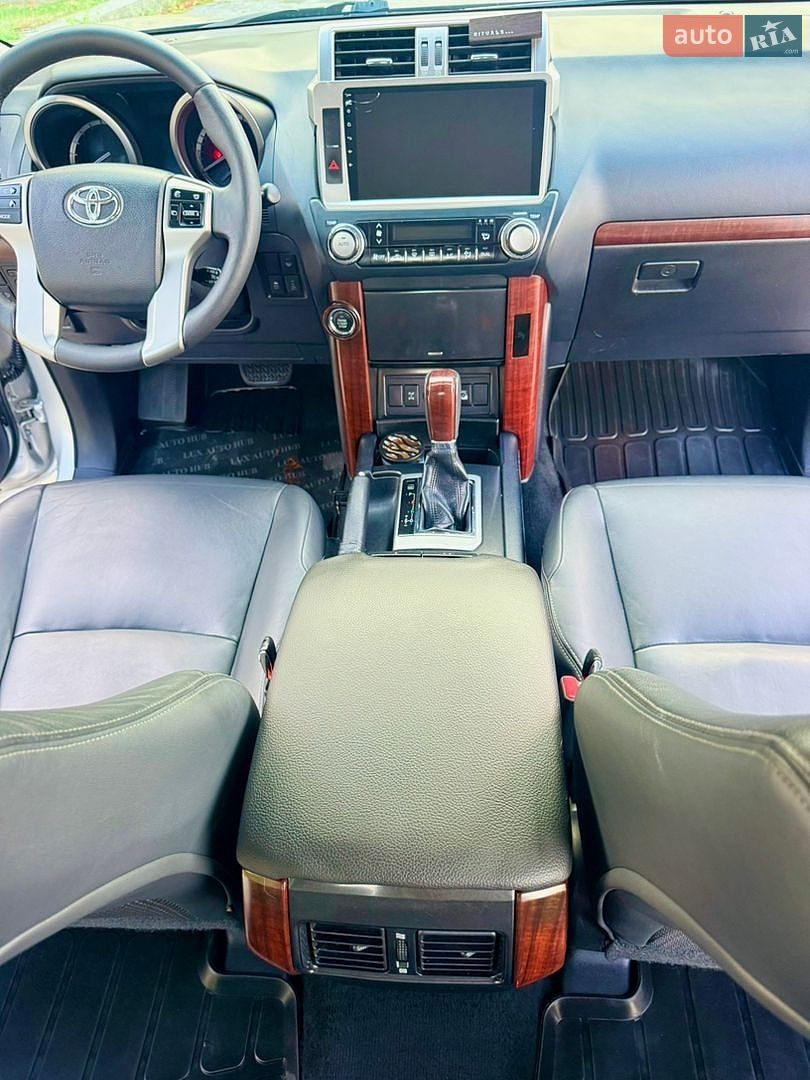 Toyota Land Cruiser Prado 2016 VIN JTEBR3FJ30K032425 фото оголошення 6 з 204
