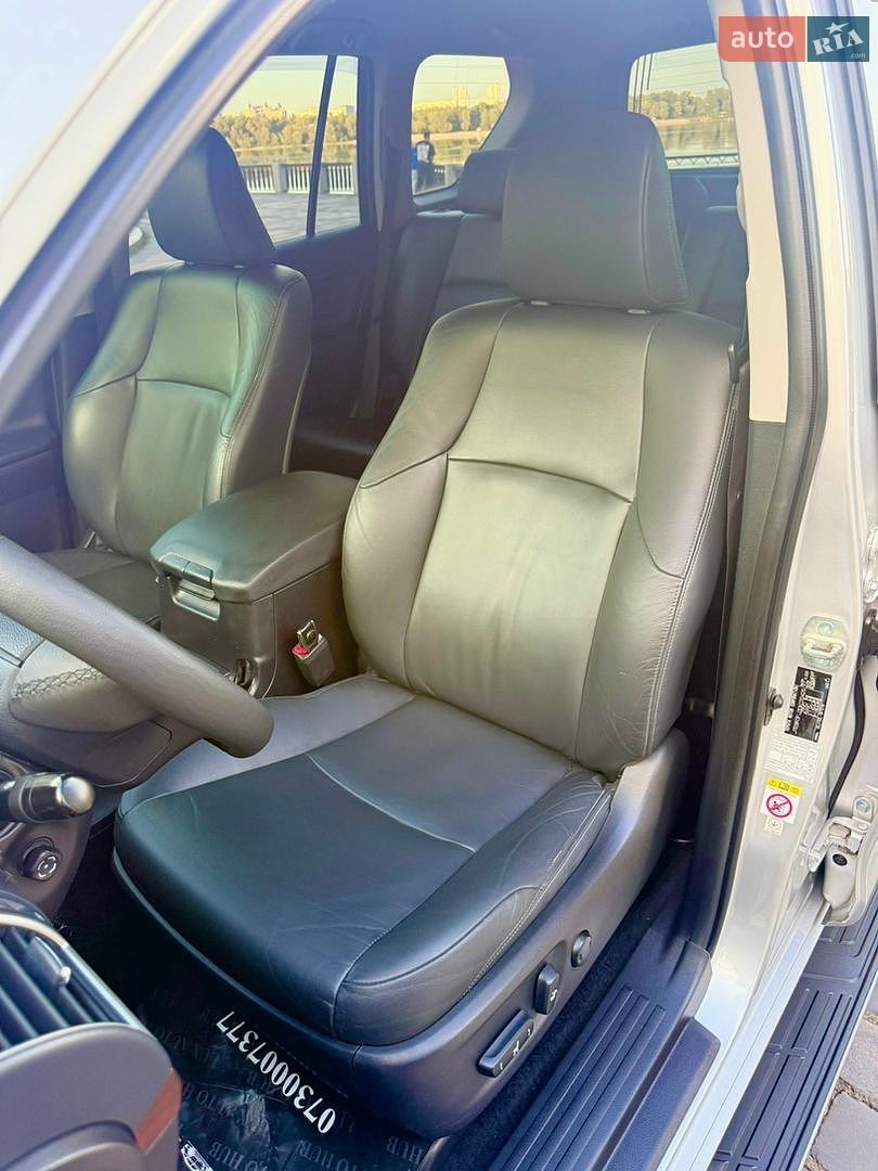 Toyota Land Cruiser Prado 2016 VIN JTEBR3FJ30K032425 фото оголошення 22 з 204