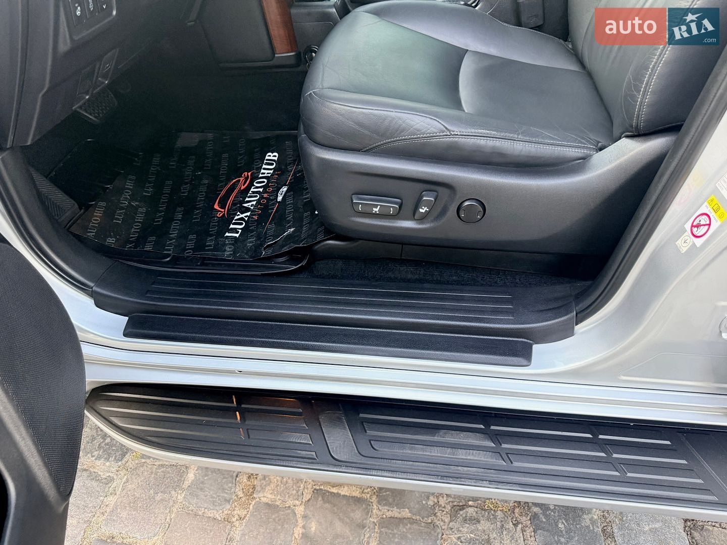 Toyota Land Cruiser Prado 2016 VIN JTEBR3FJ30K032425 фото оголошення 26 з 204