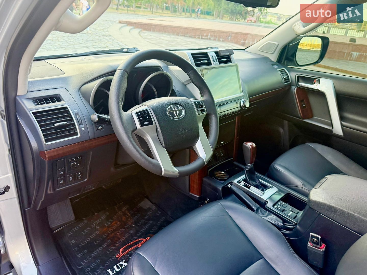 Toyota Land Cruiser Prado 2016 VIN JTEBR3FJ30K032425 фото оголошення 27 з 204