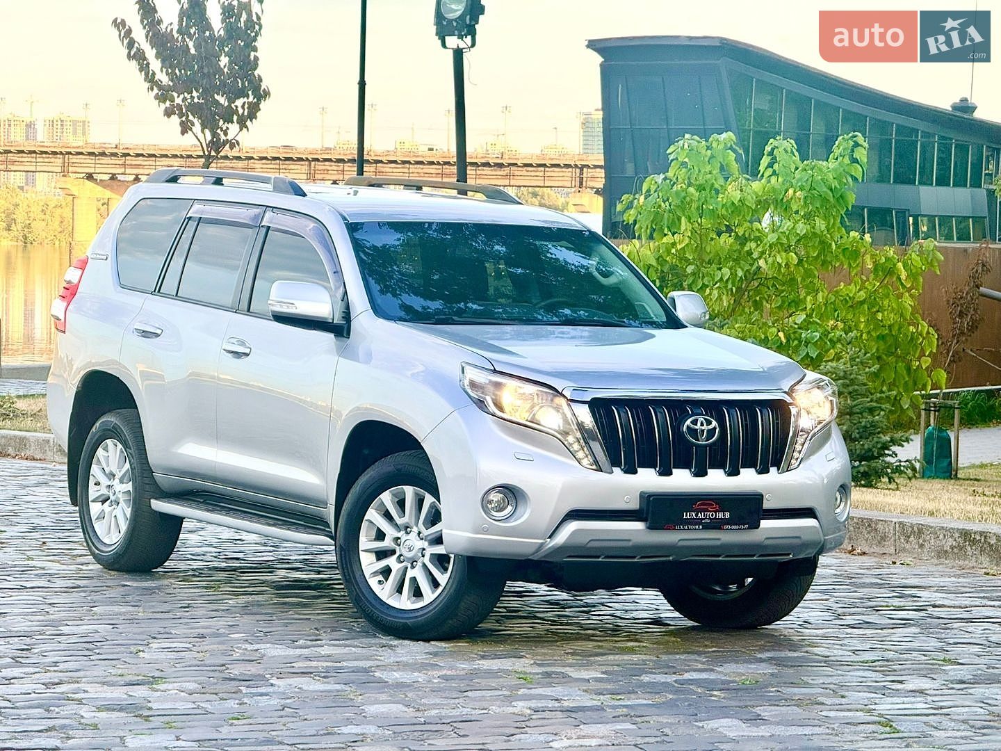 Toyota Land Cruiser Prado 2016 VIN JTEBR3FJ30K032425 фото оголошення 29 з 204