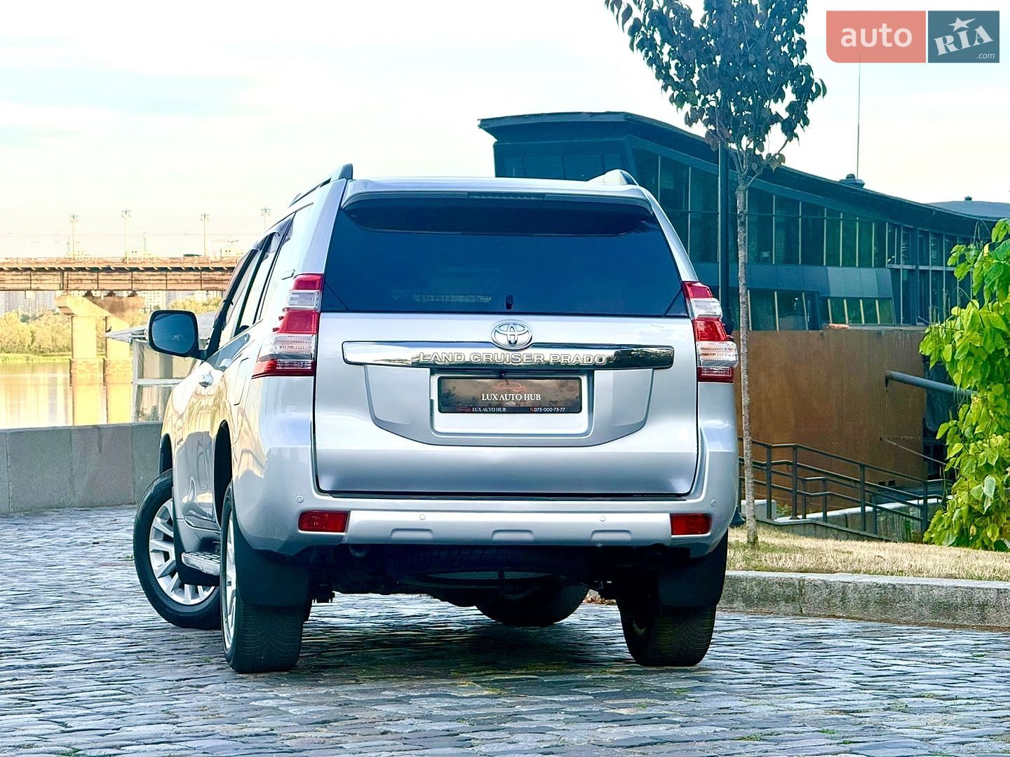 Toyota Land Cruiser Prado 2016 VIN JTEBR3FJ30K032425 фото оголошення 30 з 204