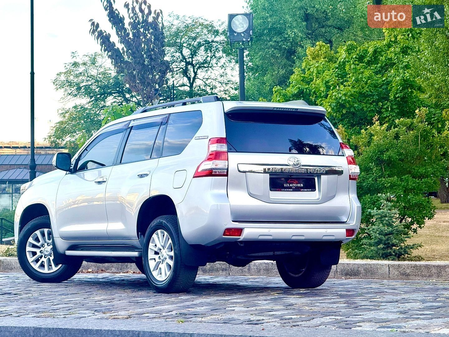Toyota Land Cruiser Prado 2016 VIN JTEBR3FJ30K032425 фото оголошення 31 з 204