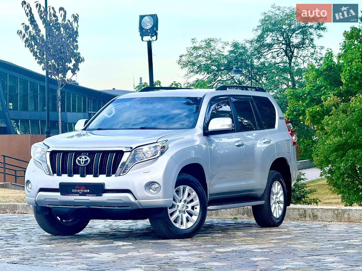 Toyota Land Cruiser Prado 2016 VIN JTEBR3FJ30K032425 фото оголошення 40 з 204