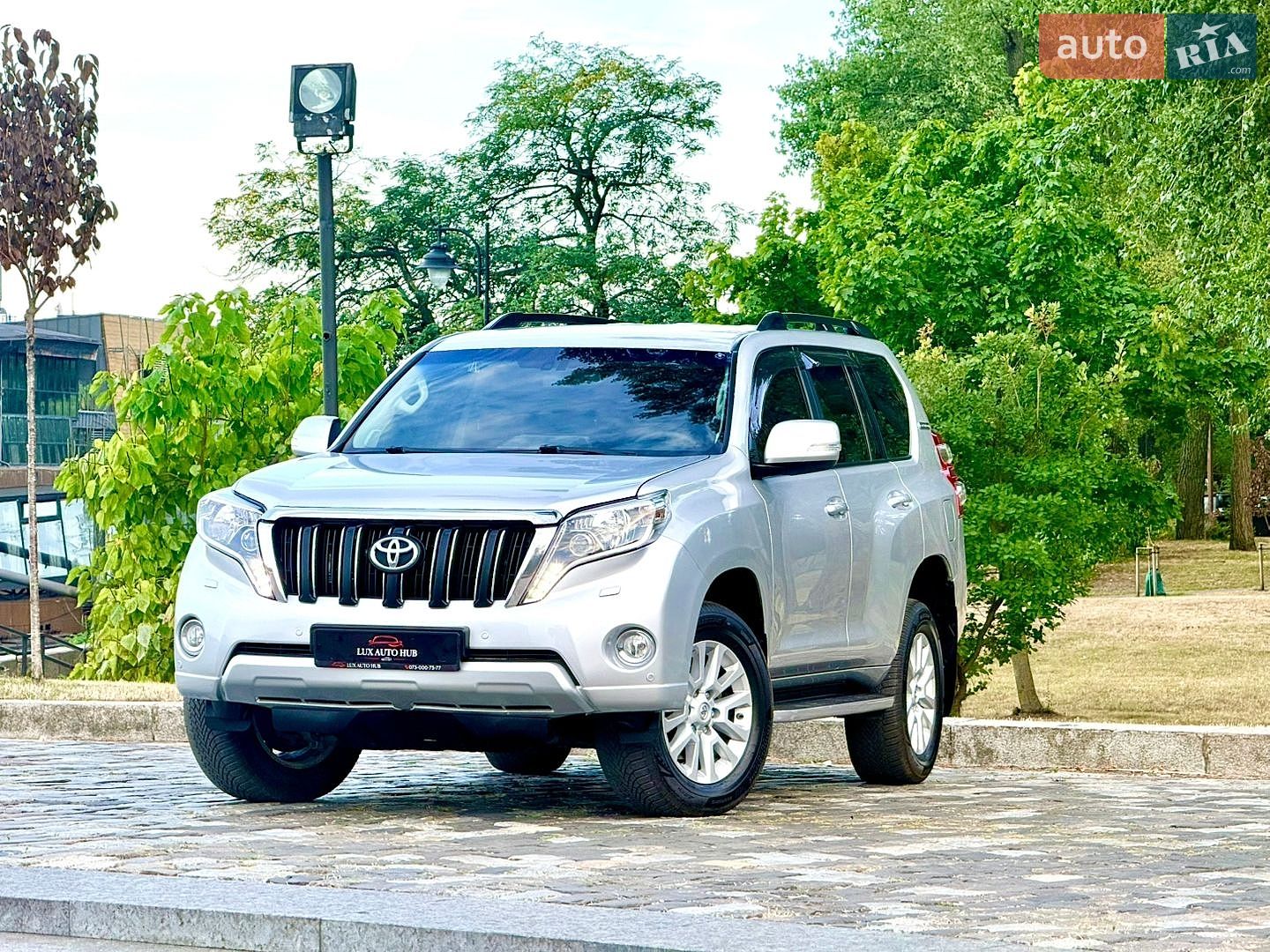 Toyota Land Cruiser Prado 2016 VIN JTEBR3FJ30K032425 фото оголошення 42 з 204