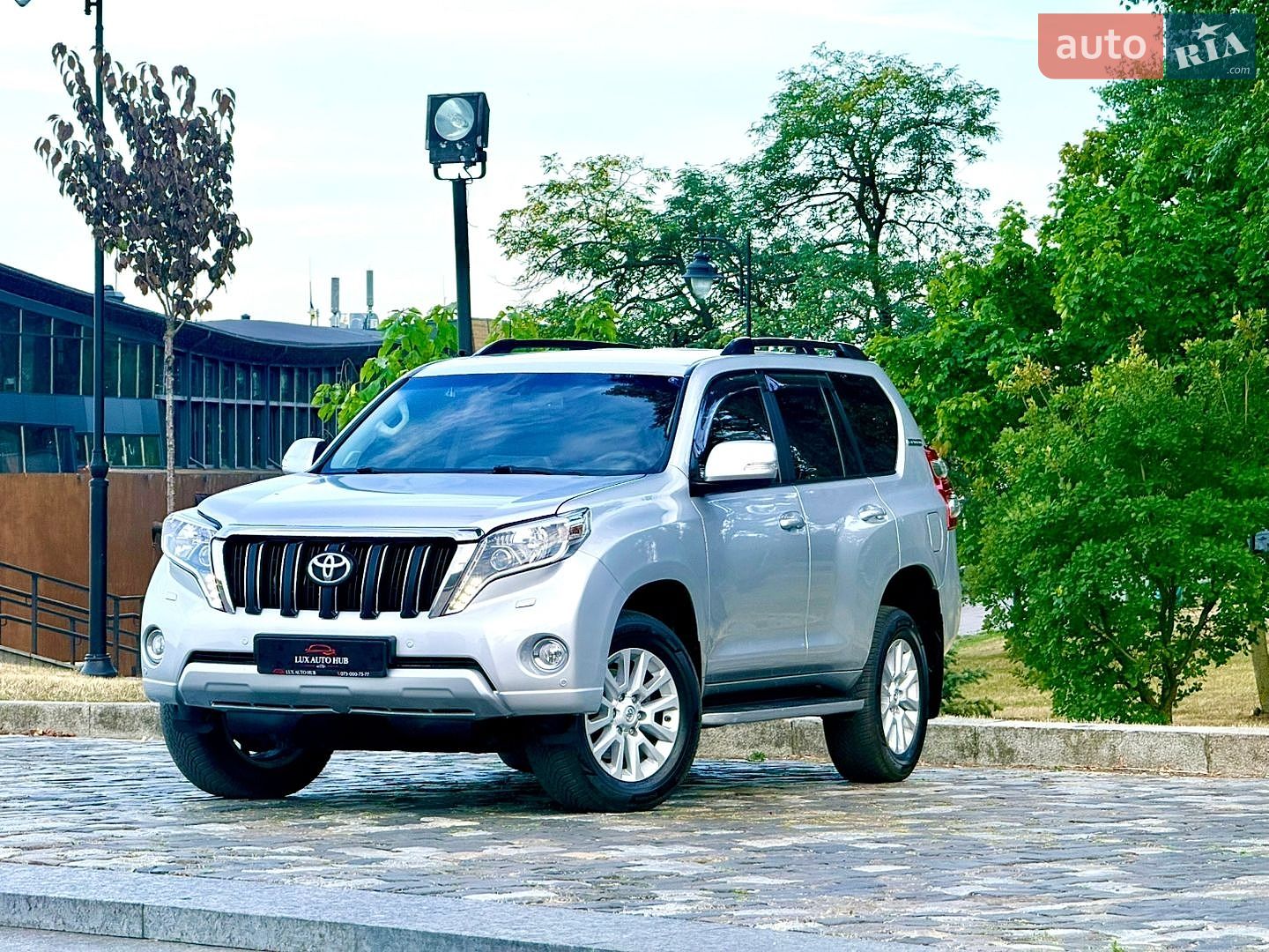 Toyota Land Cruiser Prado 2016 VIN JTEBR3FJ30K032425 фото оголошення 46 з 204