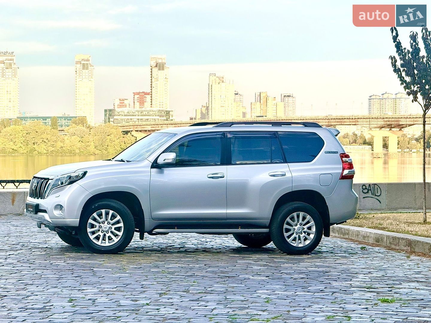 Toyota Land Cruiser Prado 2016 VIN JTEBR3FJ30K032425 фото оголошення 56 з 204
