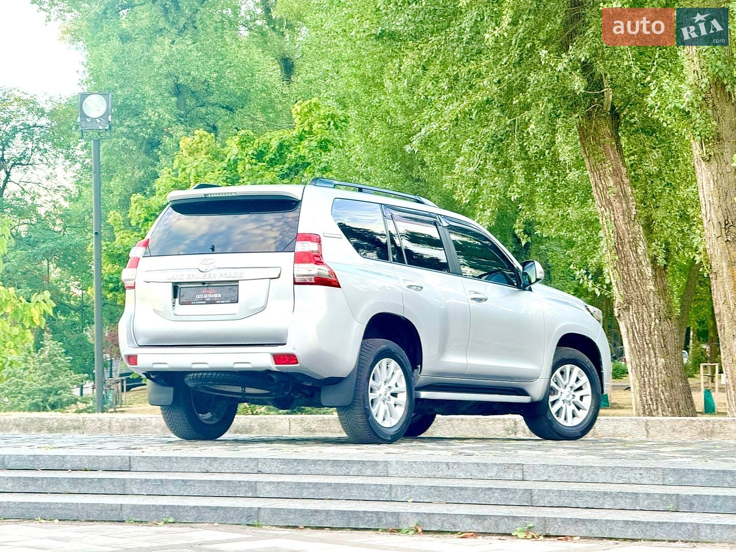 Toyota Land Cruiser Prado 2016 VIN JTEBR3FJ30K032425 фото оголошення 65 з 204