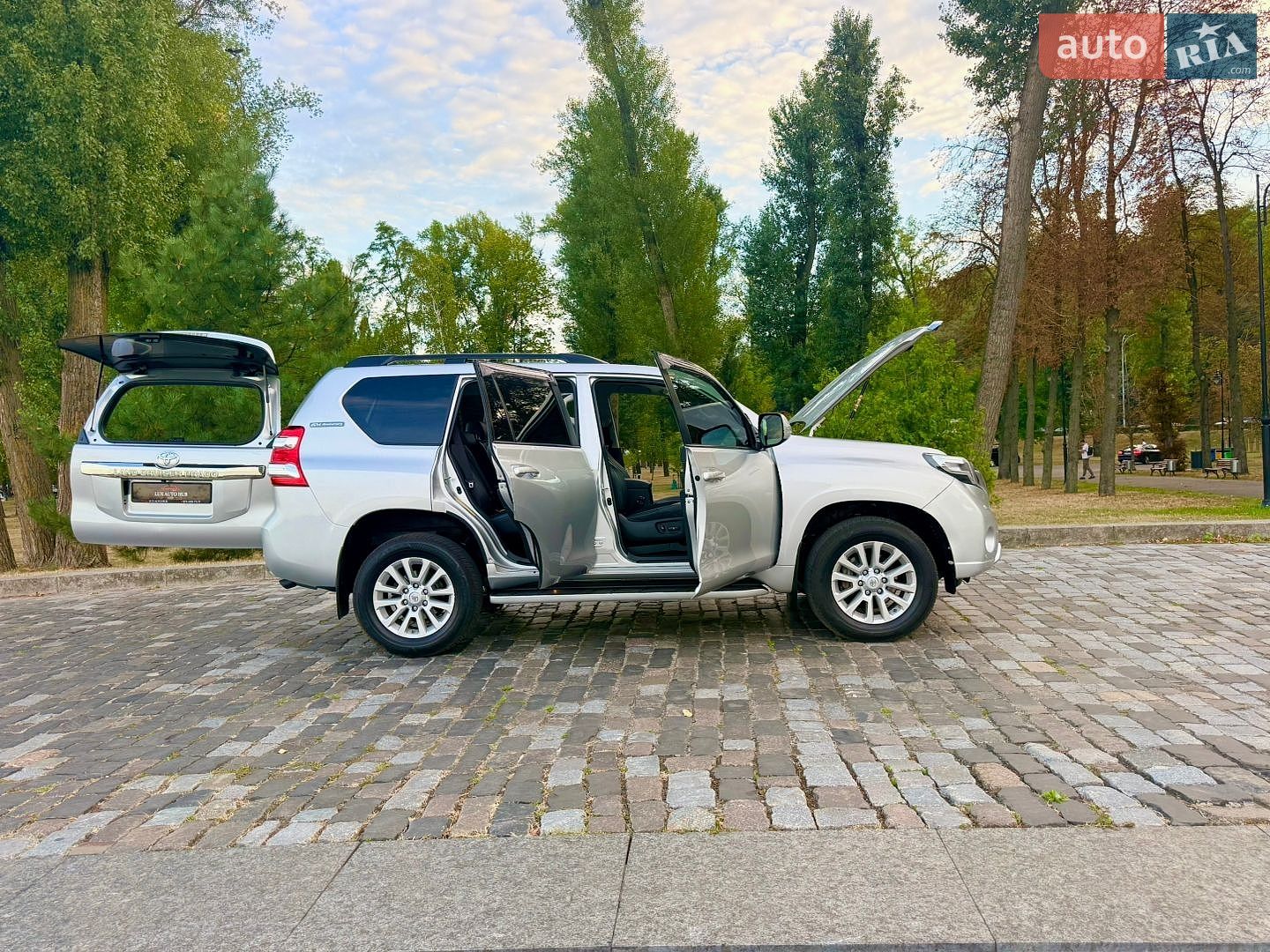 Toyota Land Cruiser Prado 2016 VIN JTEBR3FJ30K032425 фото оголошення 148 з 204