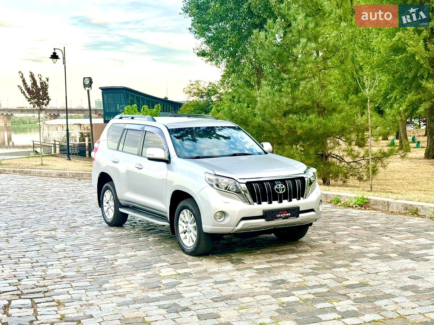 Toyota Land Cruiser Prado 2016 VIN JTEBR3FJ30K032425 фото оголошення 175 з 204