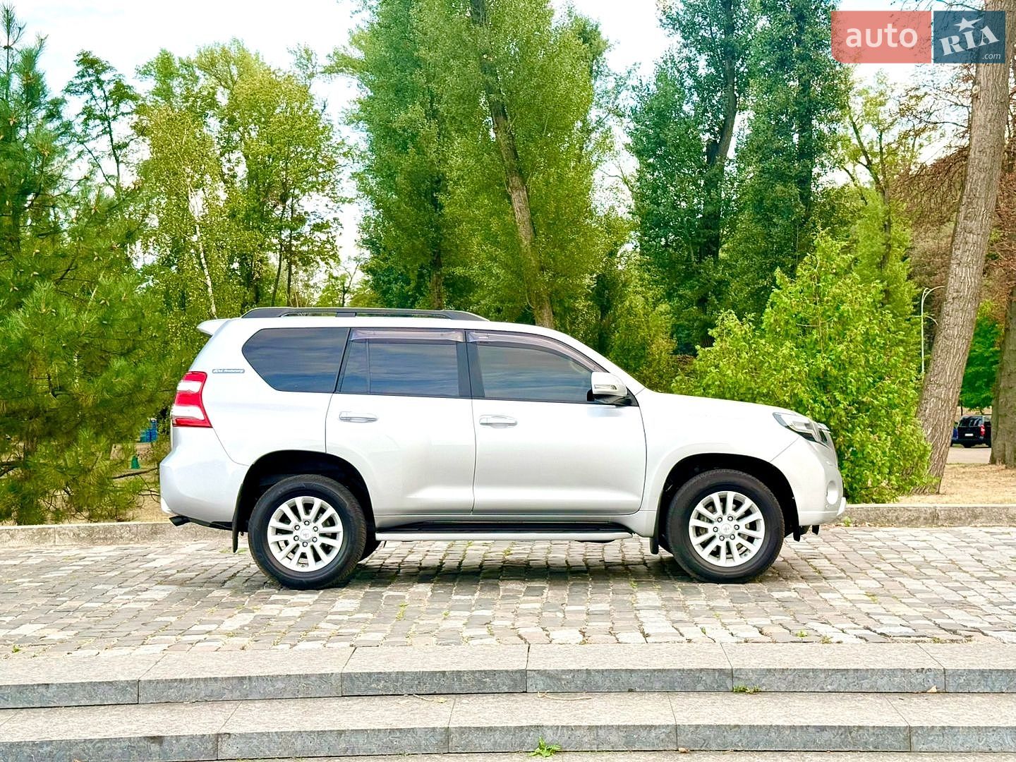 Toyota Land Cruiser Prado 2016 VIN JTEBR3FJ30K032425 фото оголошення 176 з 204