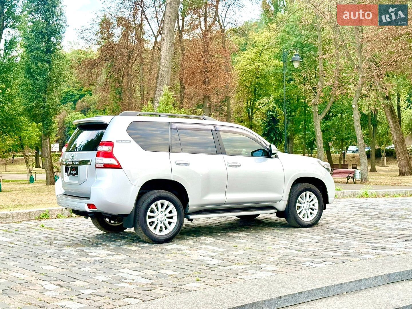 Toyota Land Cruiser Prado 2016 VIN JTEBR3FJ30K032425 фото оголошення 174 з 204
