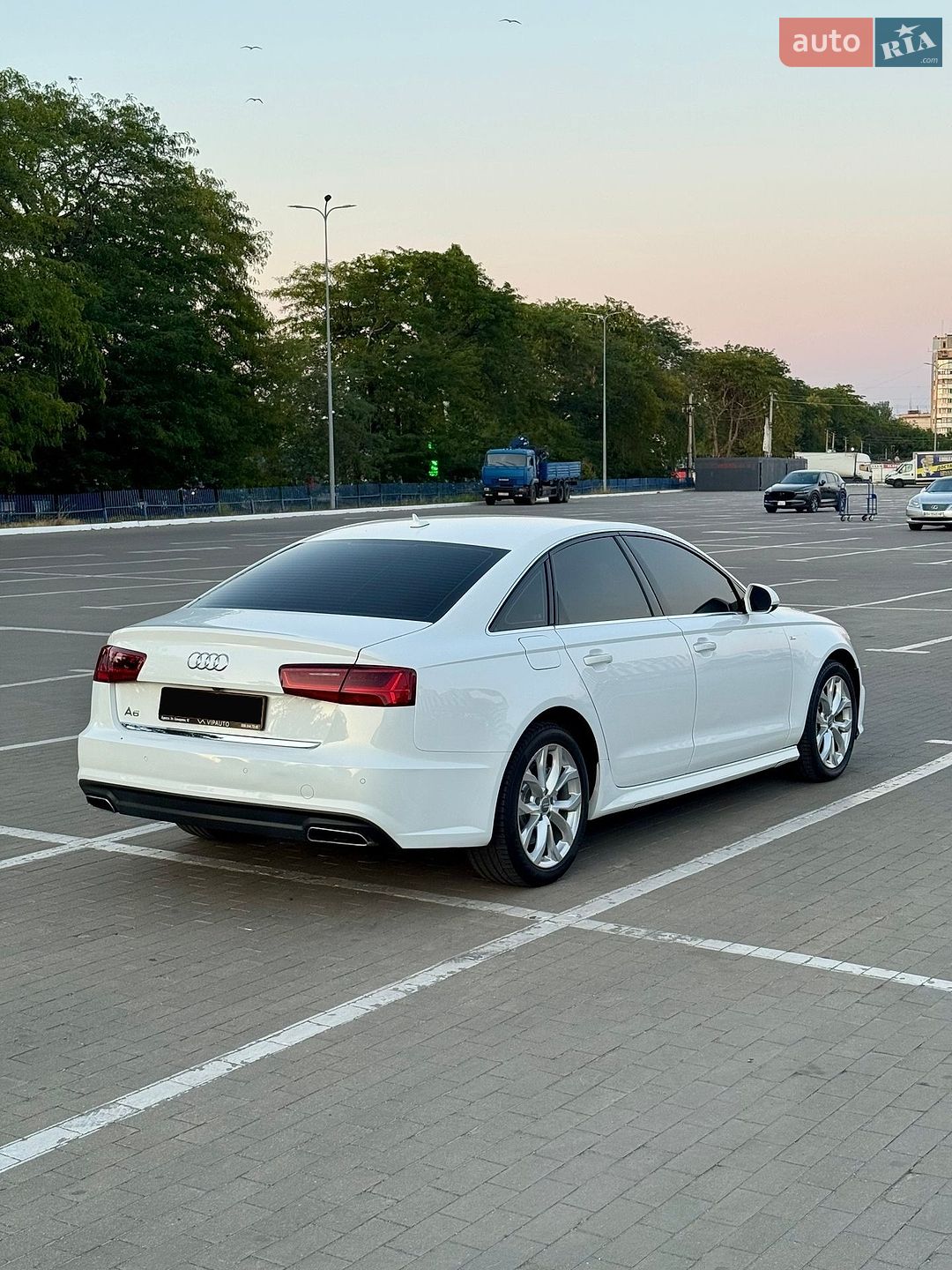Audi A6 2018 VIN WAUC8AFC4JN032450 фото оголошення 13 з 35