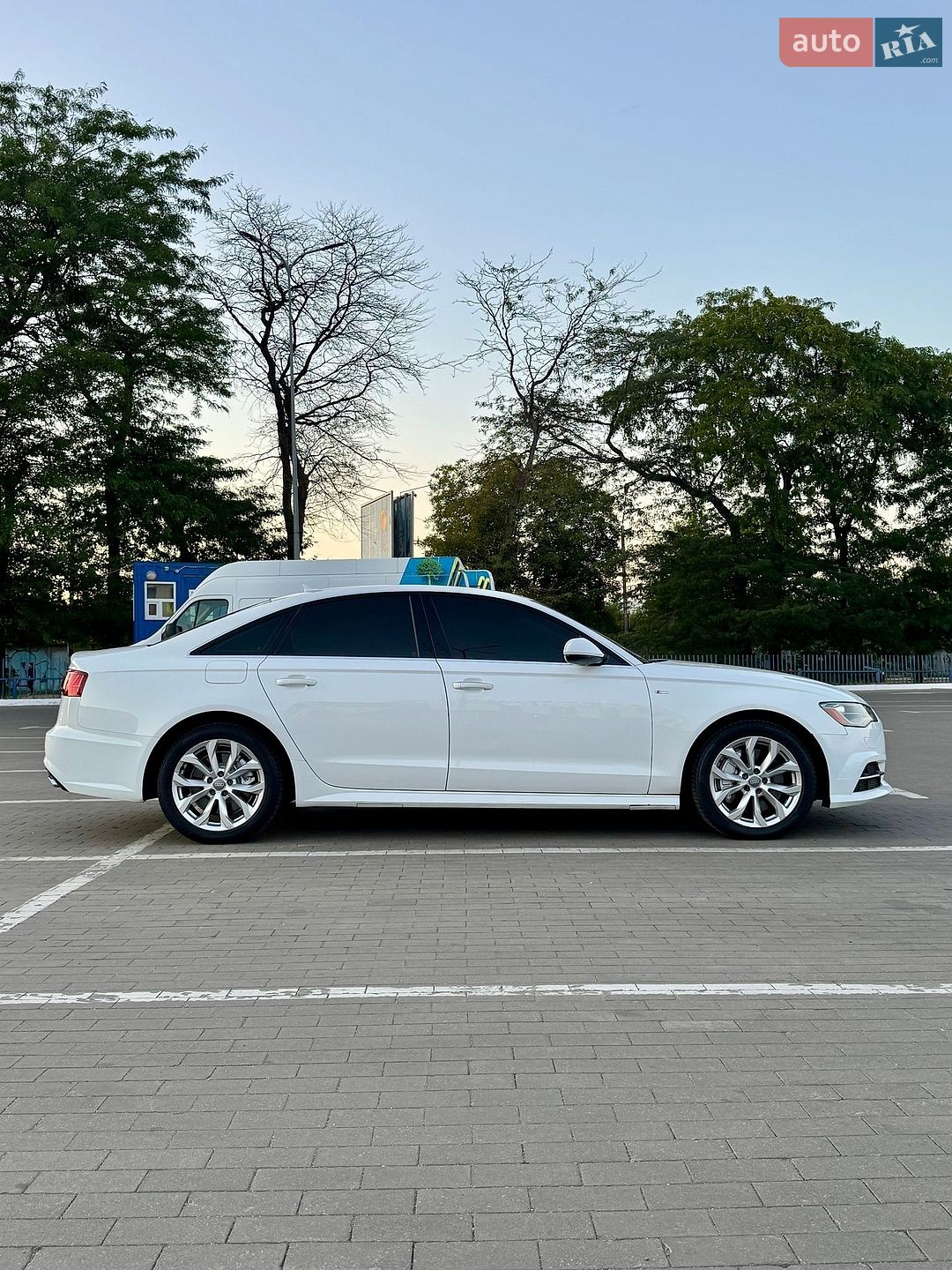 Audi A6 2018 VIN WAUC8AFC4JN032450 фото оголошення 14 з 35
