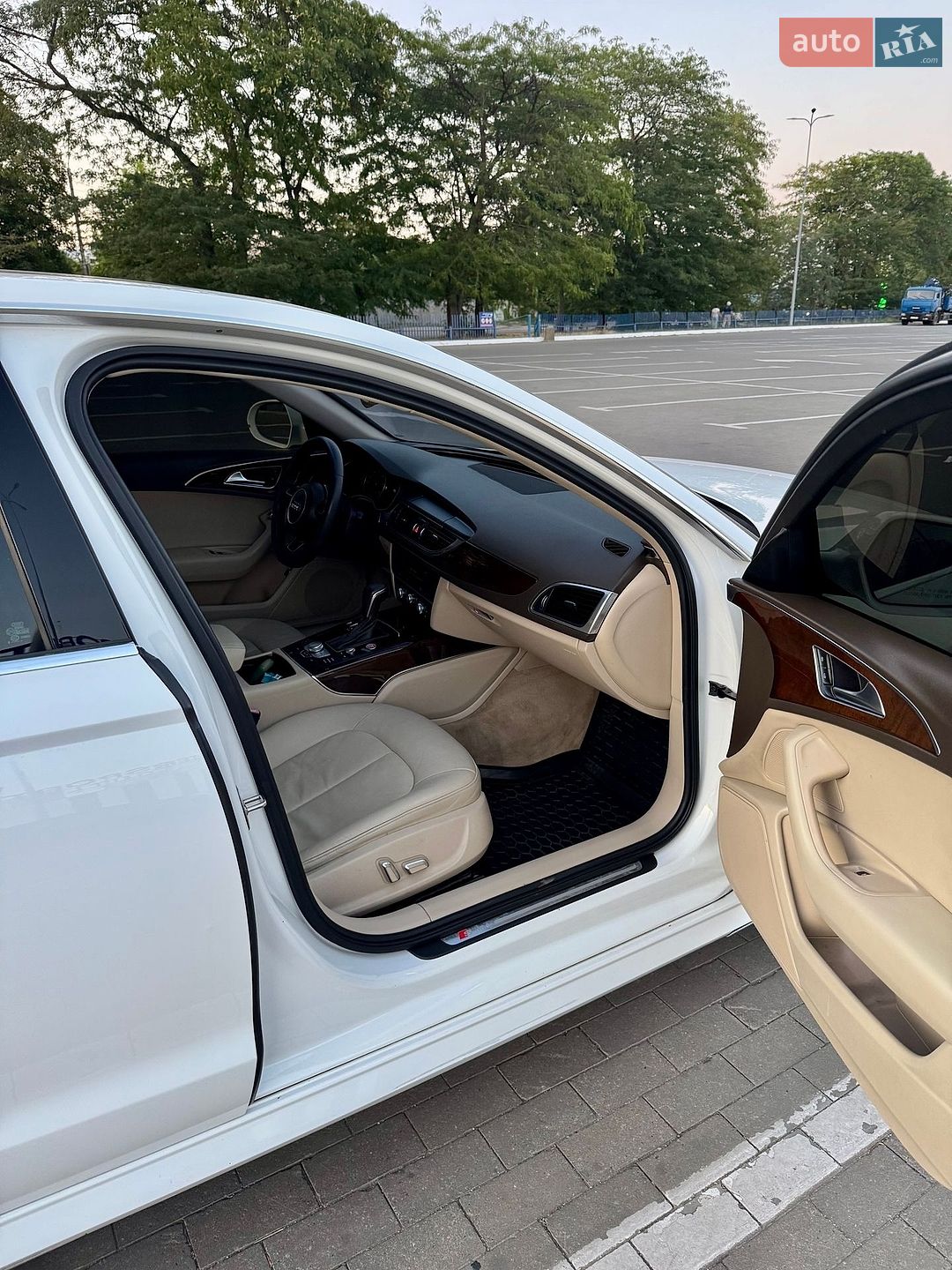 Audi A6 2018 VIN WAUC8AFC4JN032450 фото оголошення 23 з 35